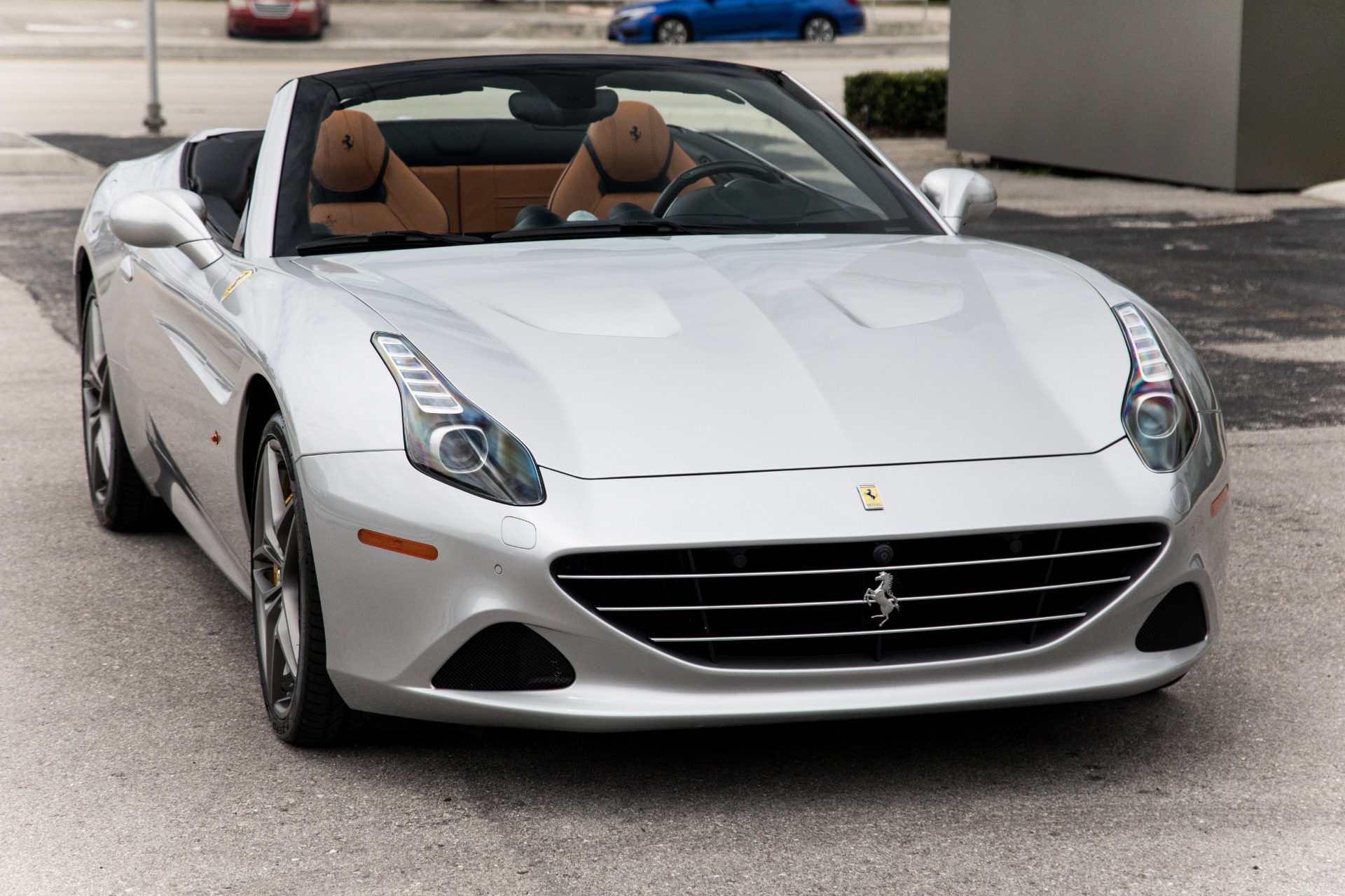 Used-2016-Ferrari-California-T