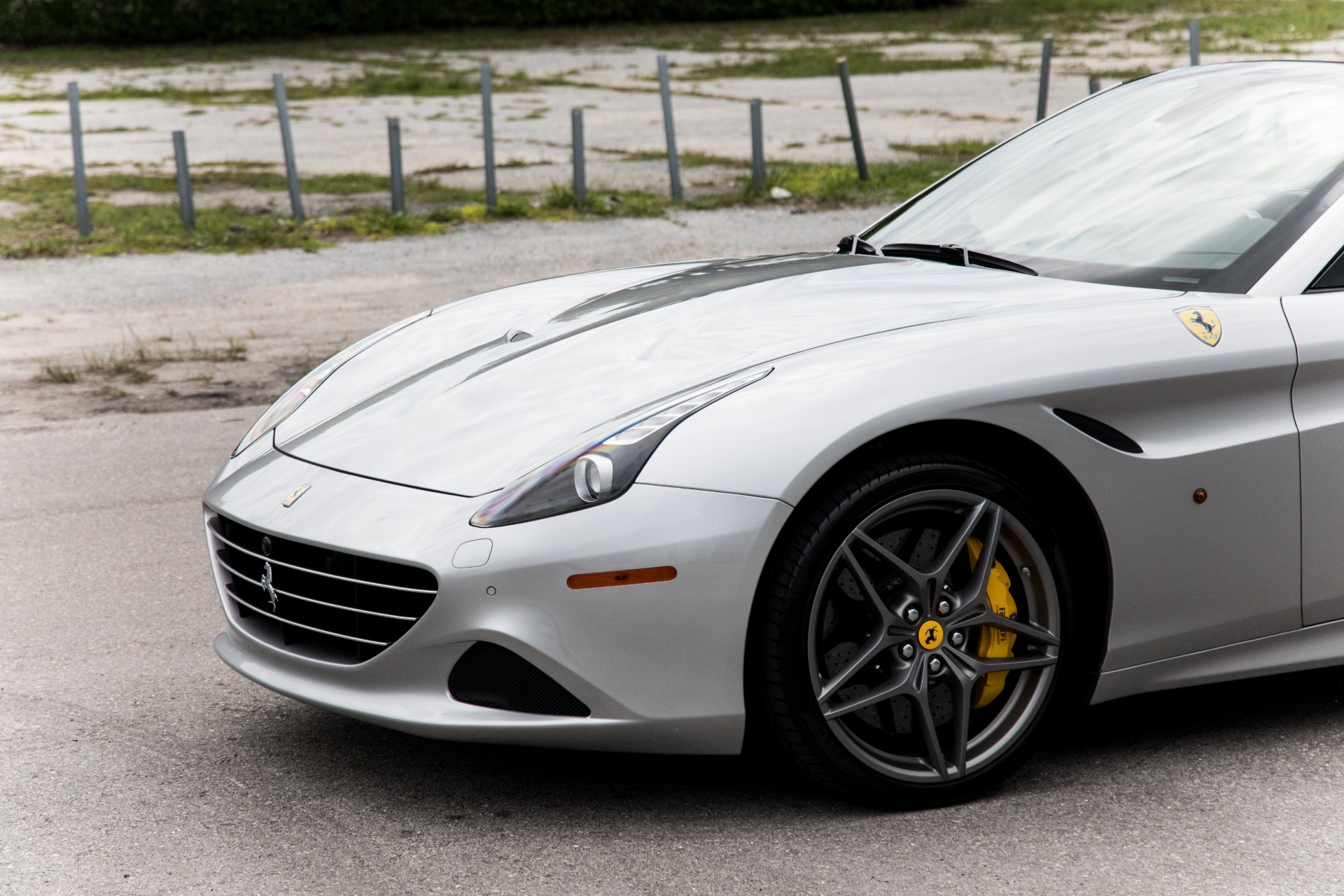 Used-2016-Ferrari-California-T