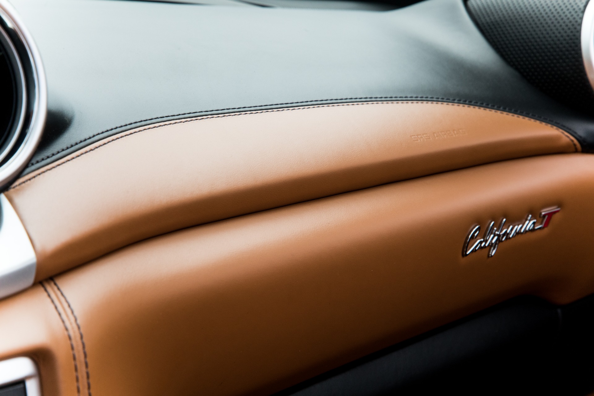Used-2016-Ferrari-California-T