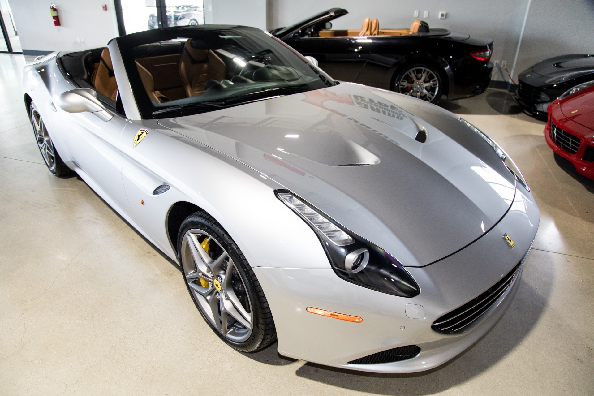 Used-2016-Ferrari-California-T
