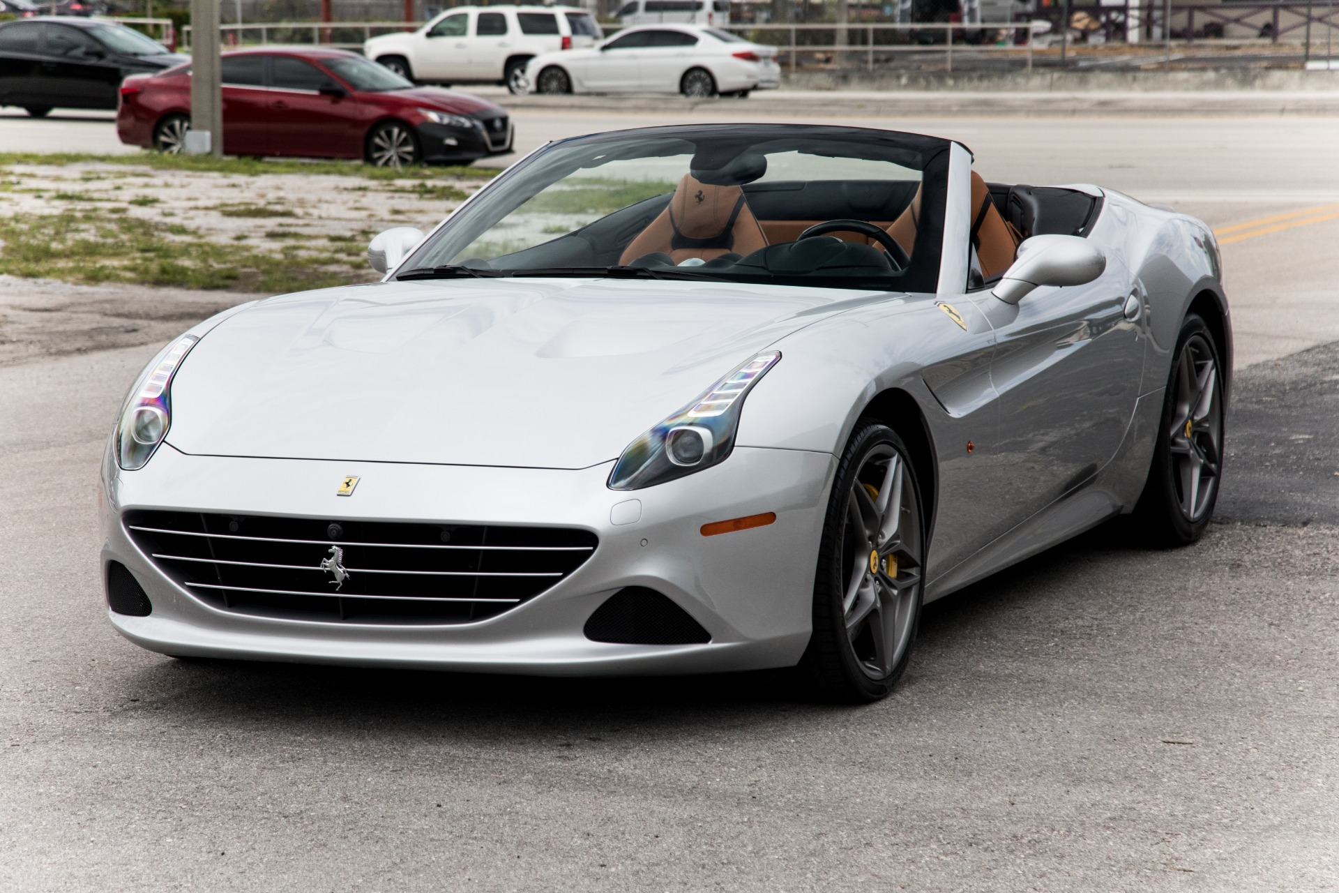 Used-2016-Ferrari-California-T