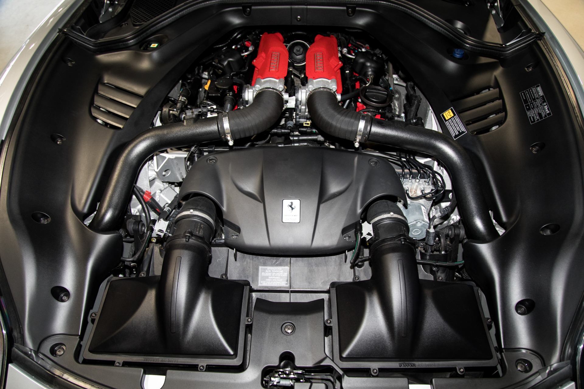 Used-2016-Ferrari-California-T
