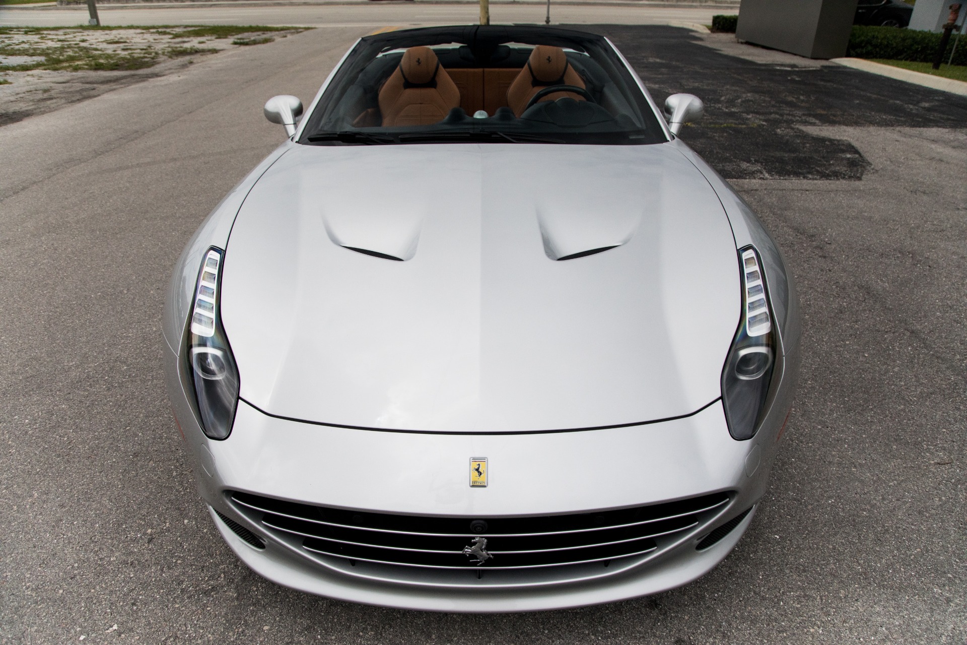 Used-2016-Ferrari-California-T