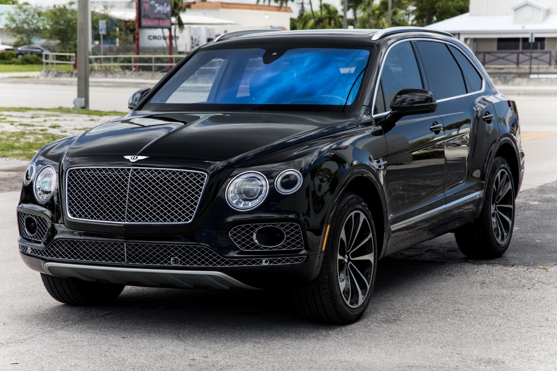 Used-2017-Bentley-Bentayga-W12