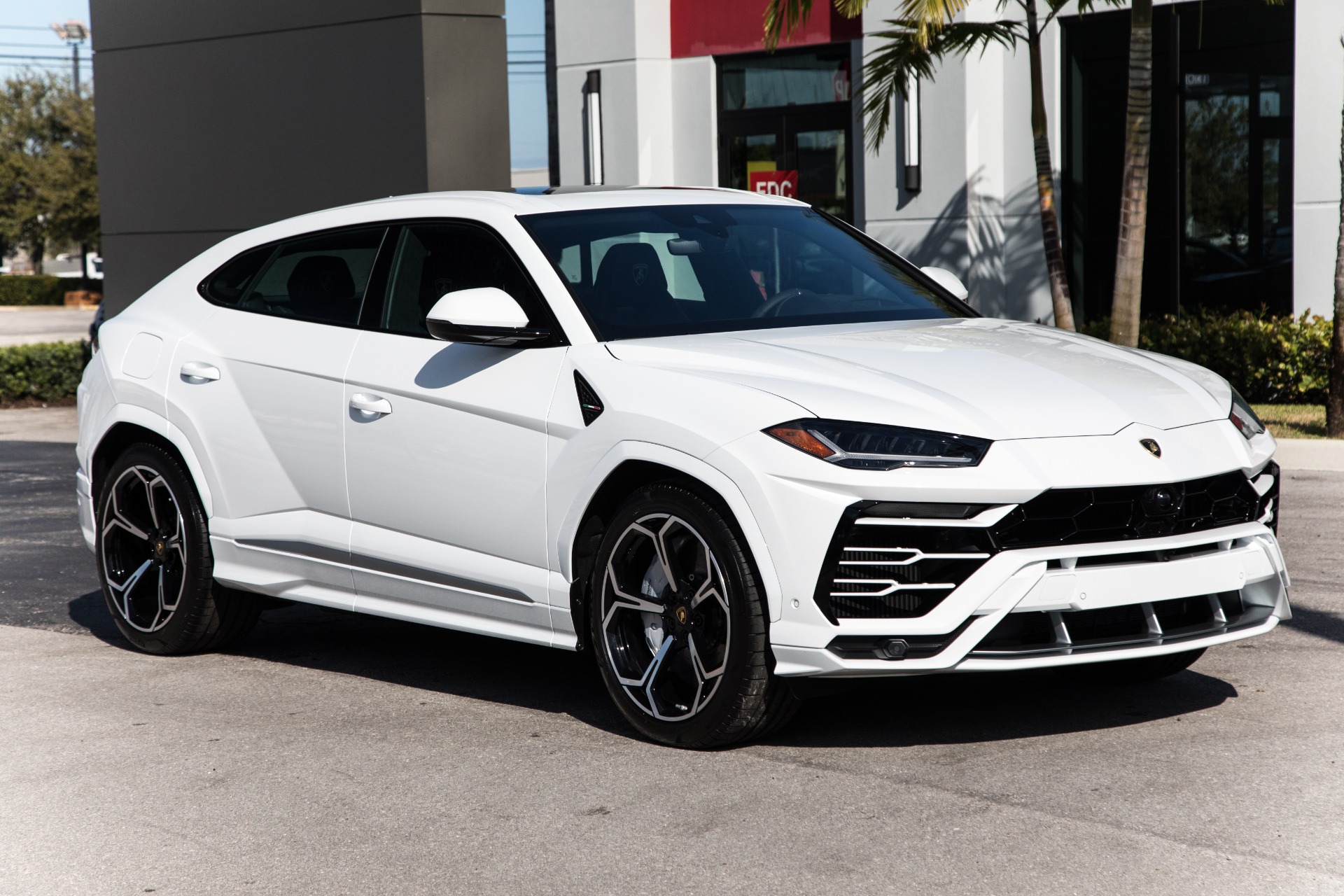 Used-2020-Lamborghini-Urus