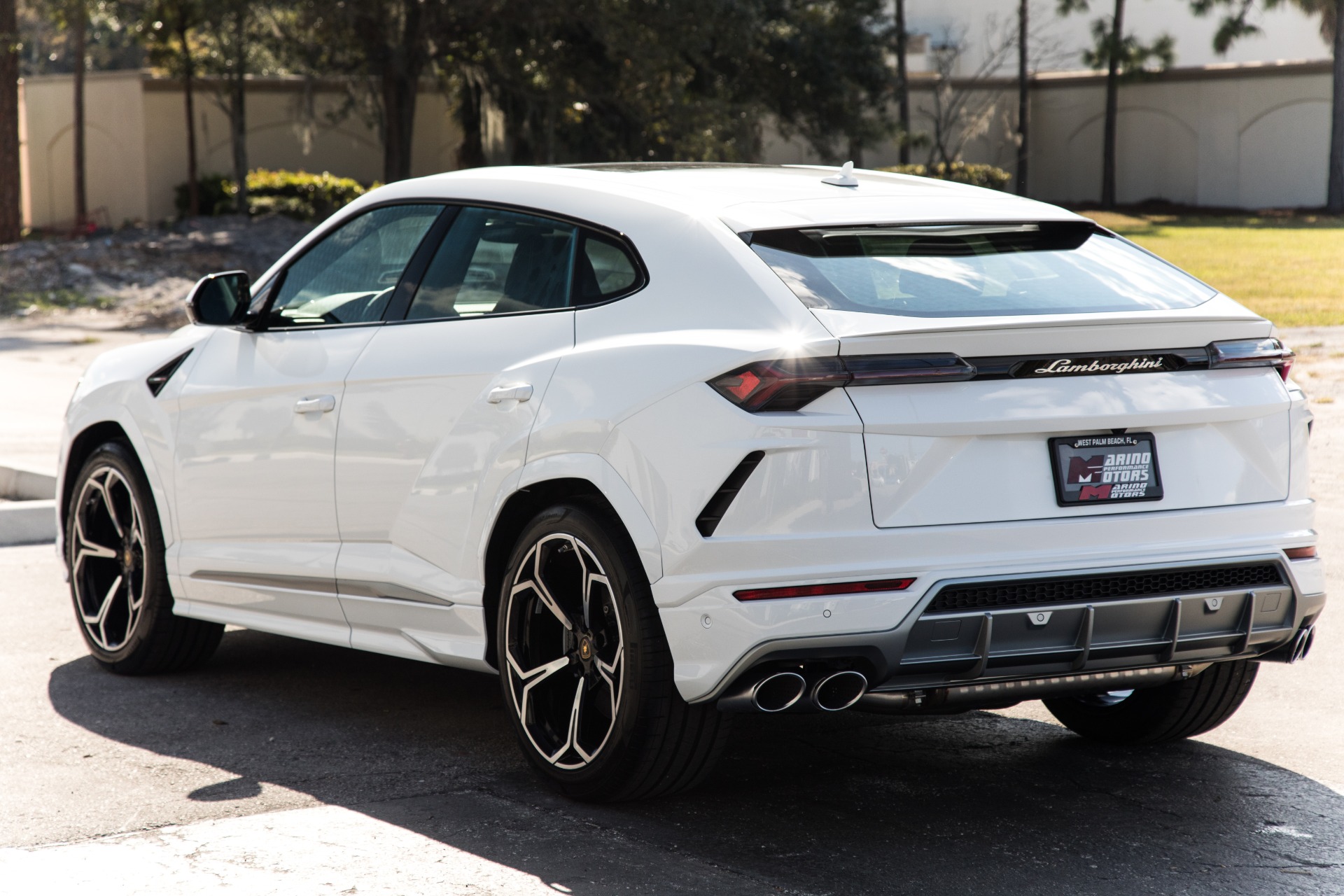Used-2020-Lamborghini-Urus