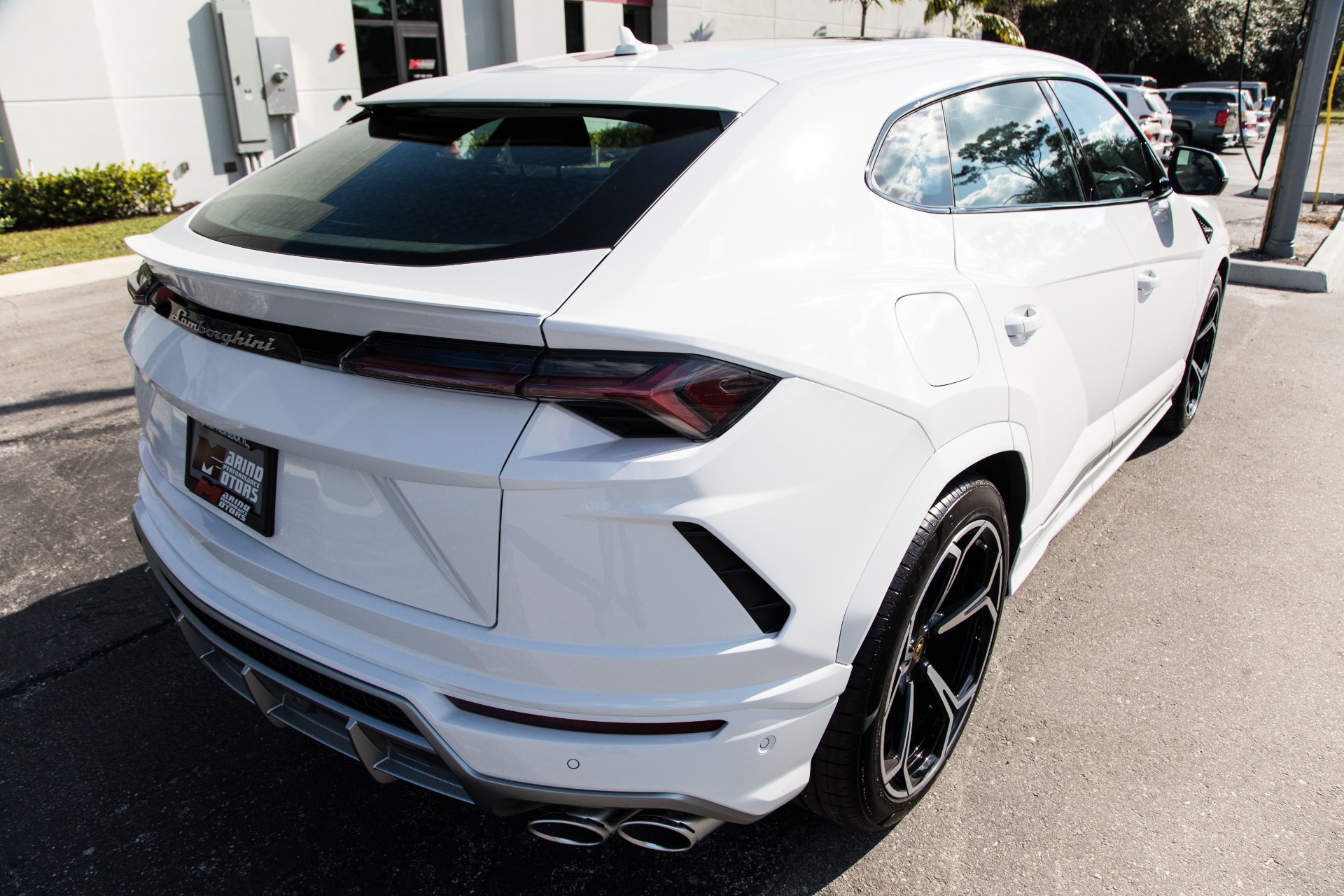 Used-2020-Lamborghini-Urus