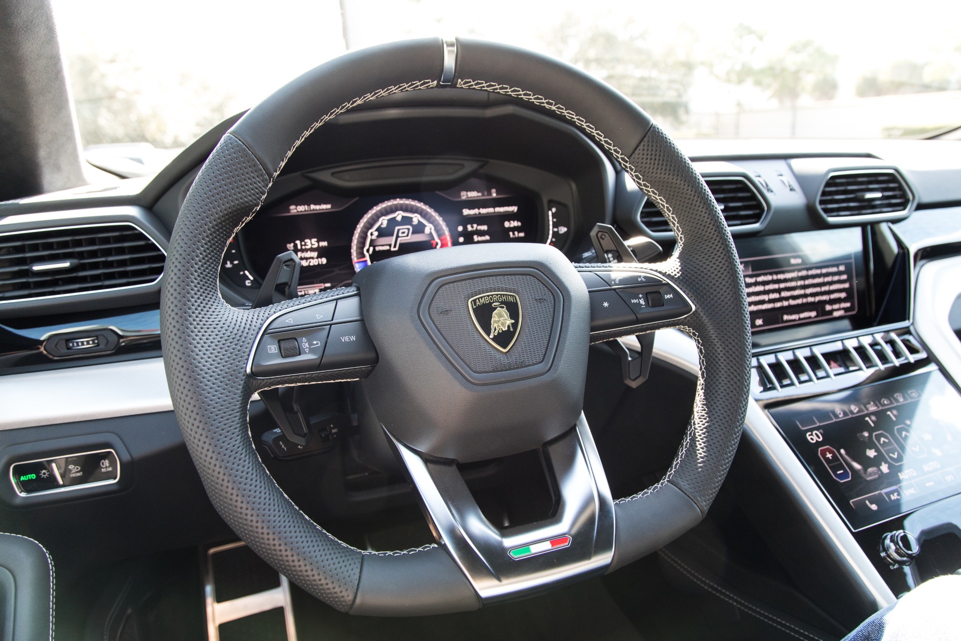 Used-2020-Lamborghini-Urus