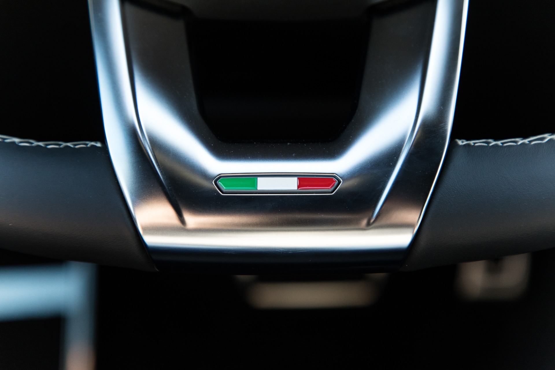 Used-2020-Lamborghini-Urus
