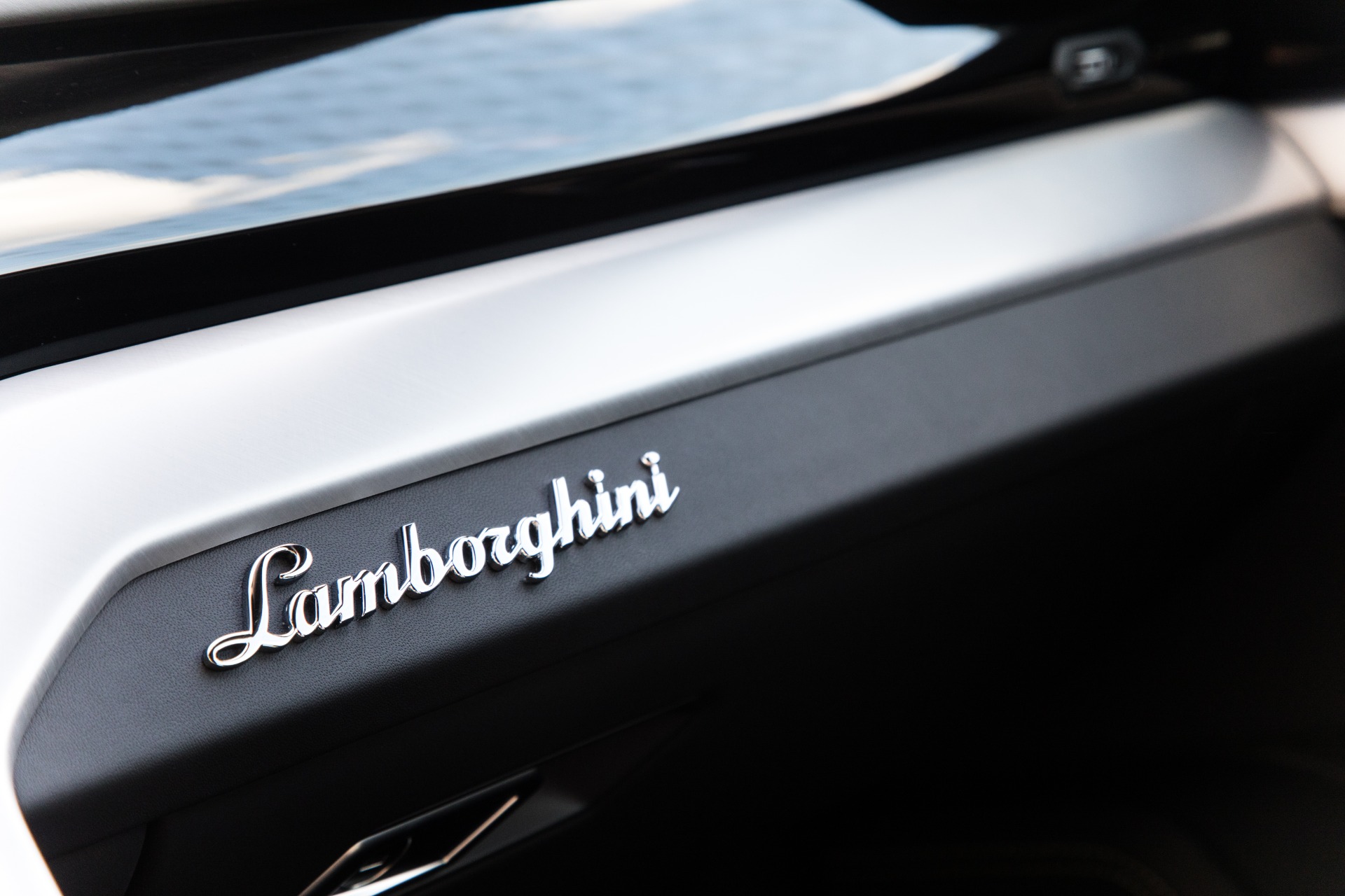 Used-2020-Lamborghini-Urus
