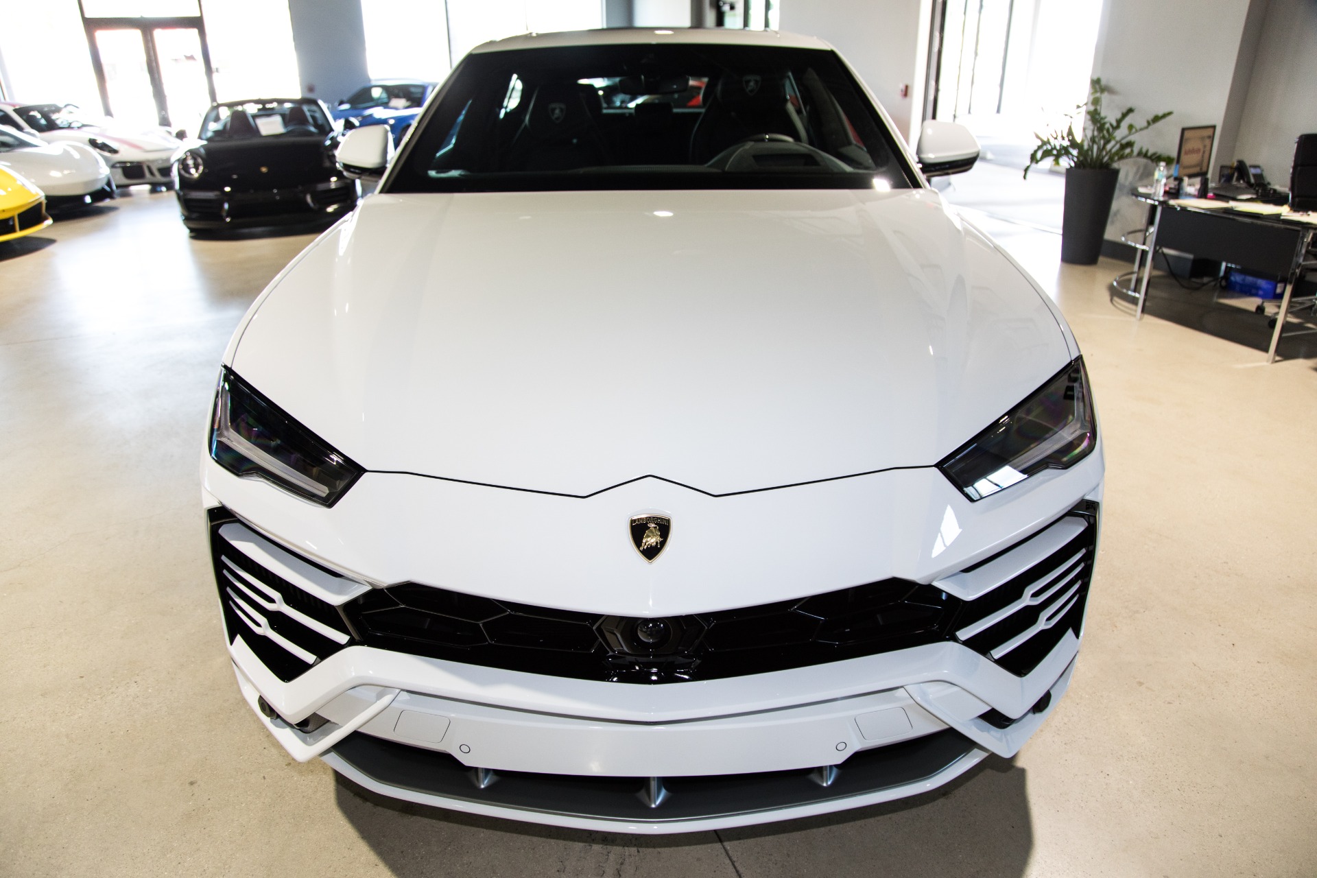 Used-2020-Lamborghini-Urus