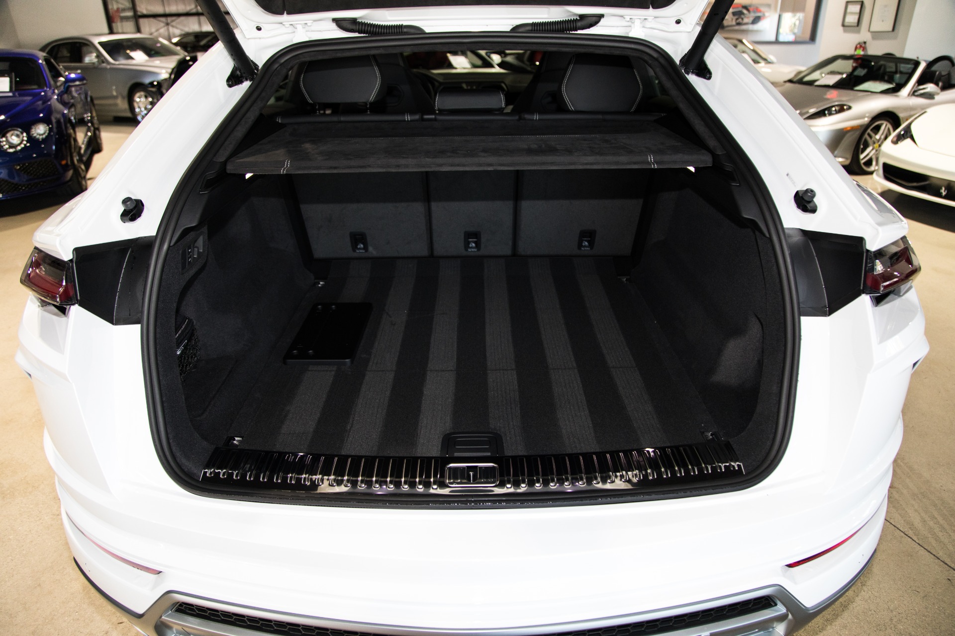 Used-2020-Lamborghini-Urus