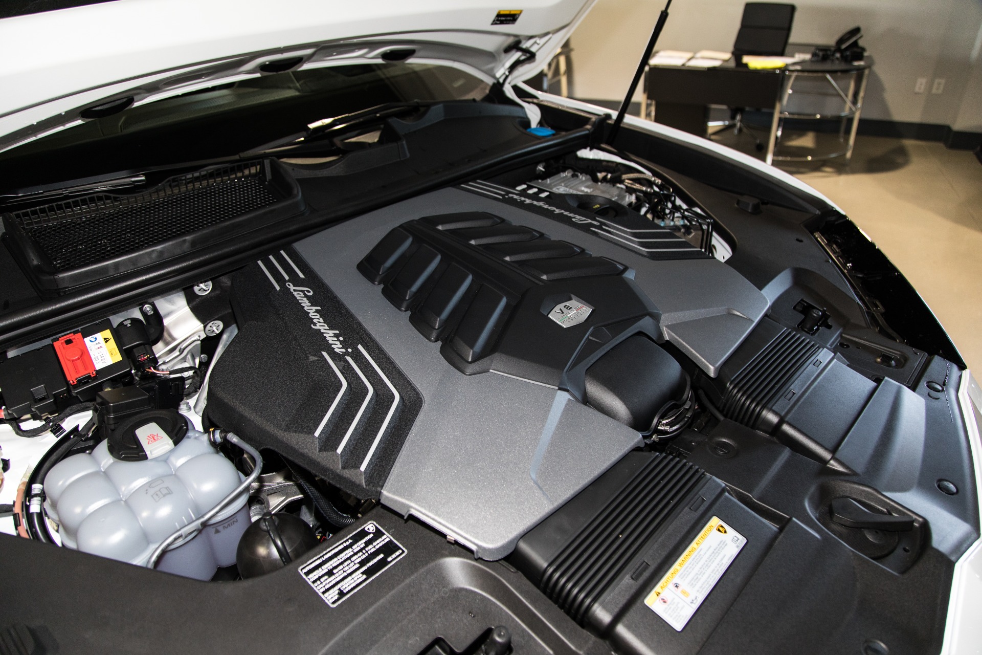 Used-2020-Lamborghini-Urus