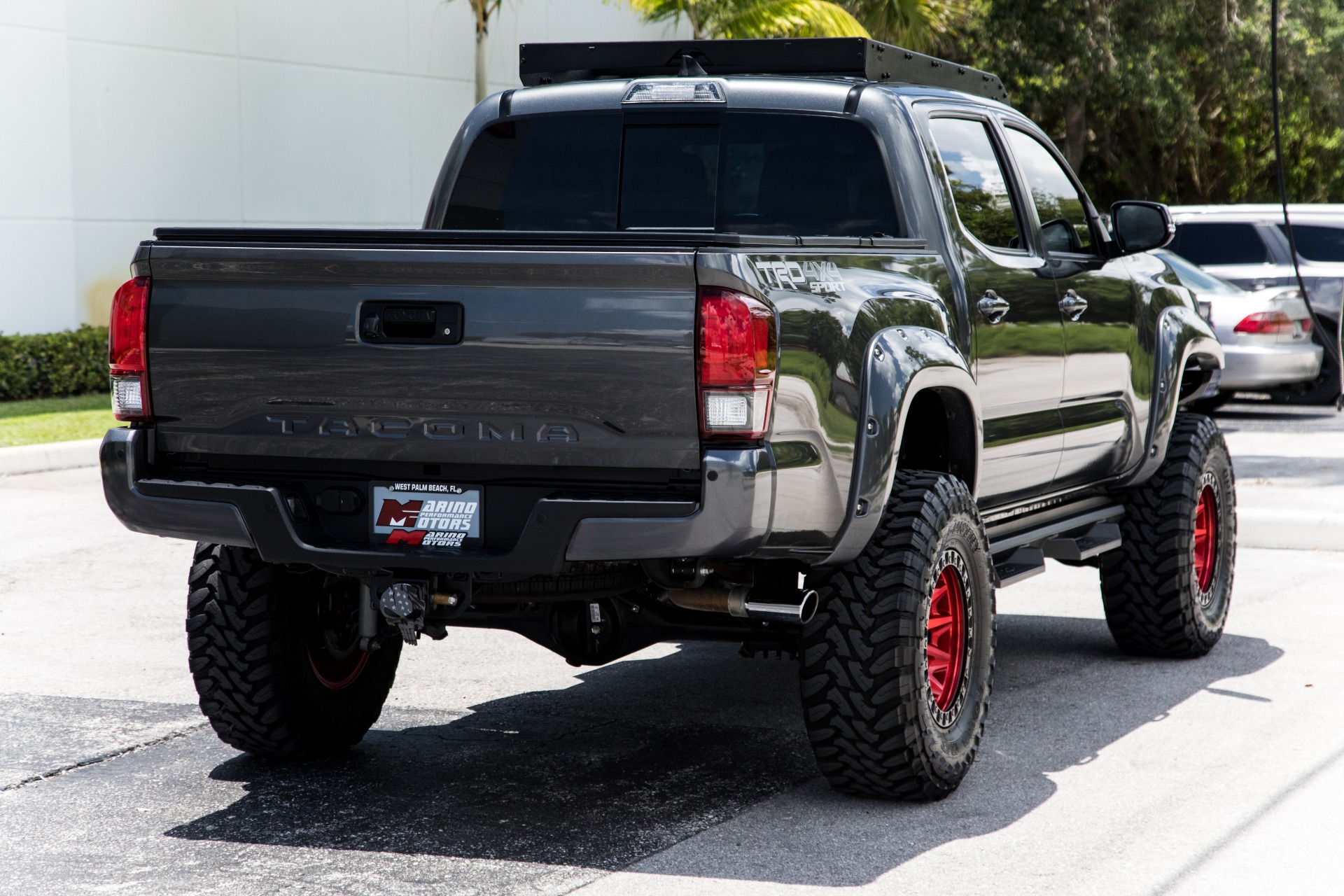 Used-2019-Toyota-Tacoma-TRD-Sport