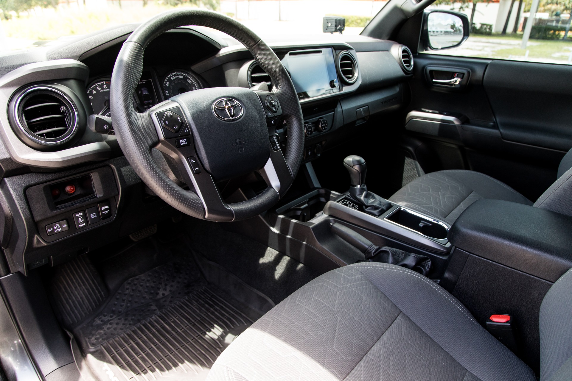 Used-2019-Toyota-Tacoma-TRD-Sport