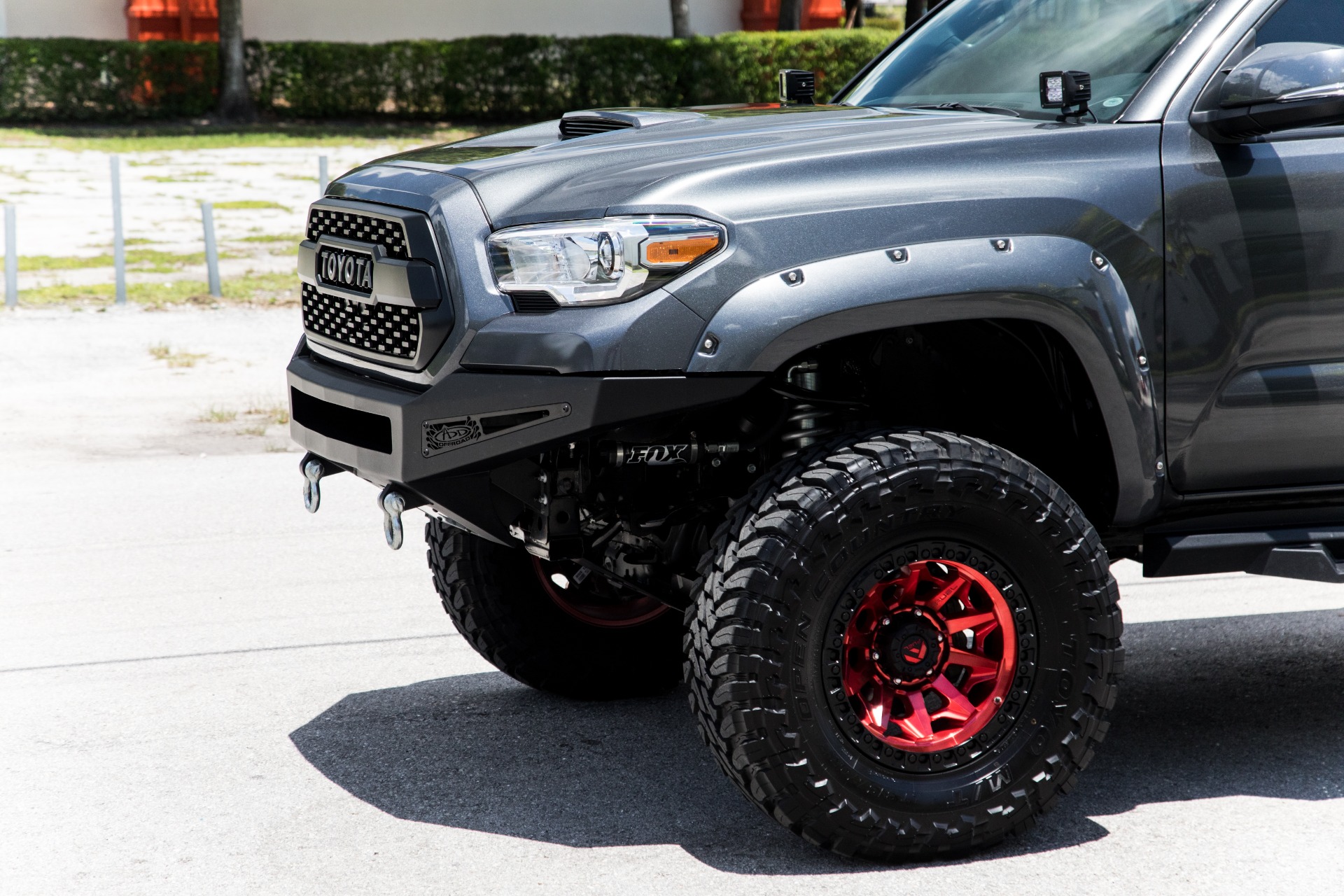 Used-2019-Toyota-Tacoma-TRD-Sport