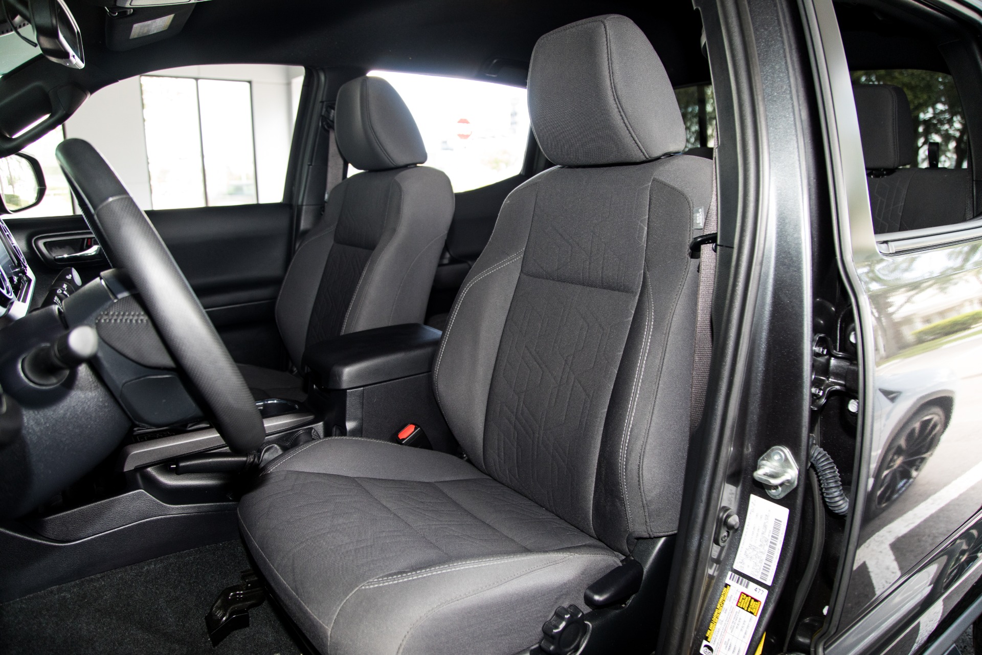 Used-2019-Toyota-Tacoma-TRD-Sport