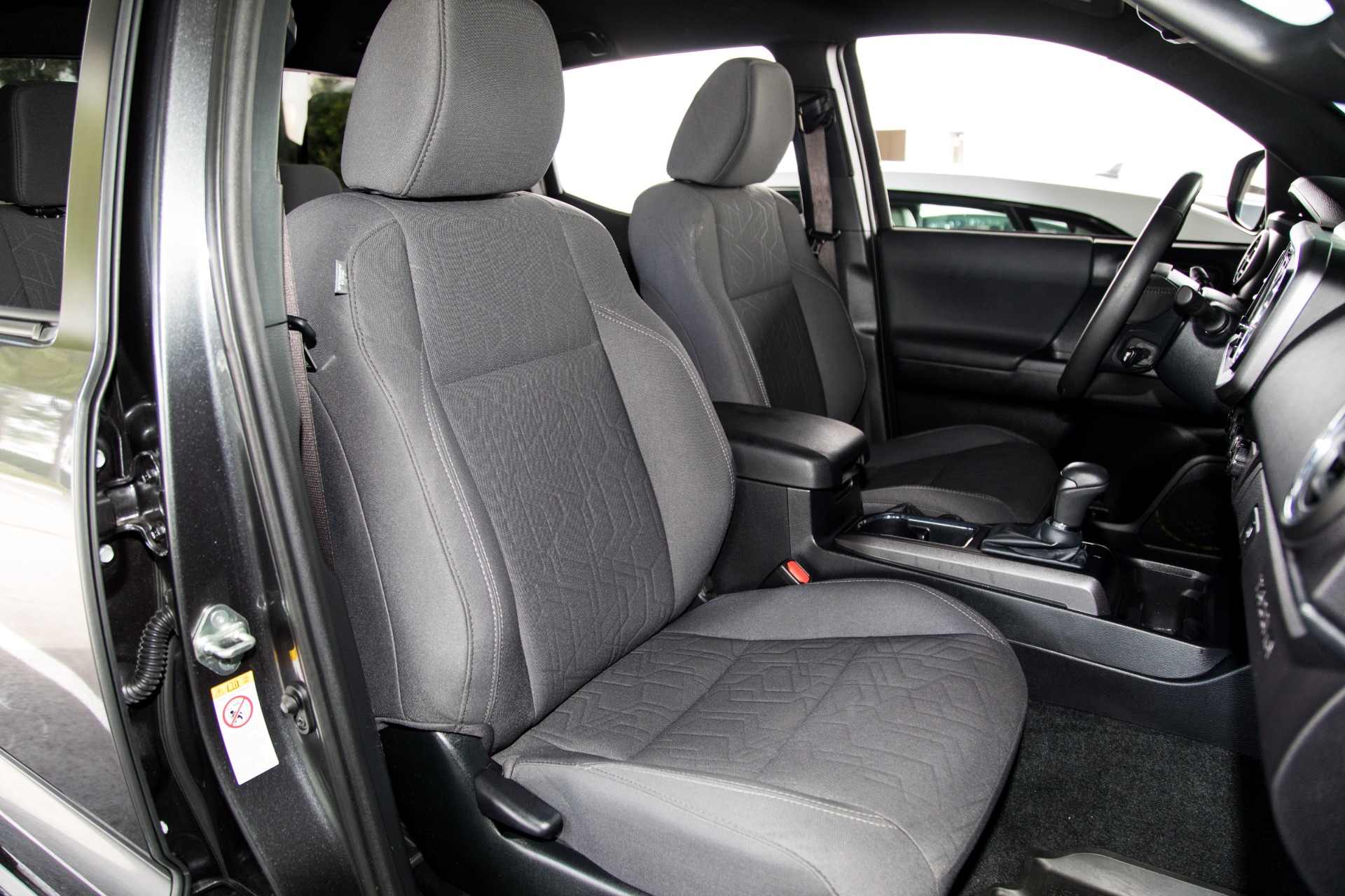Used-2019-Toyota-Tacoma-TRD-Sport