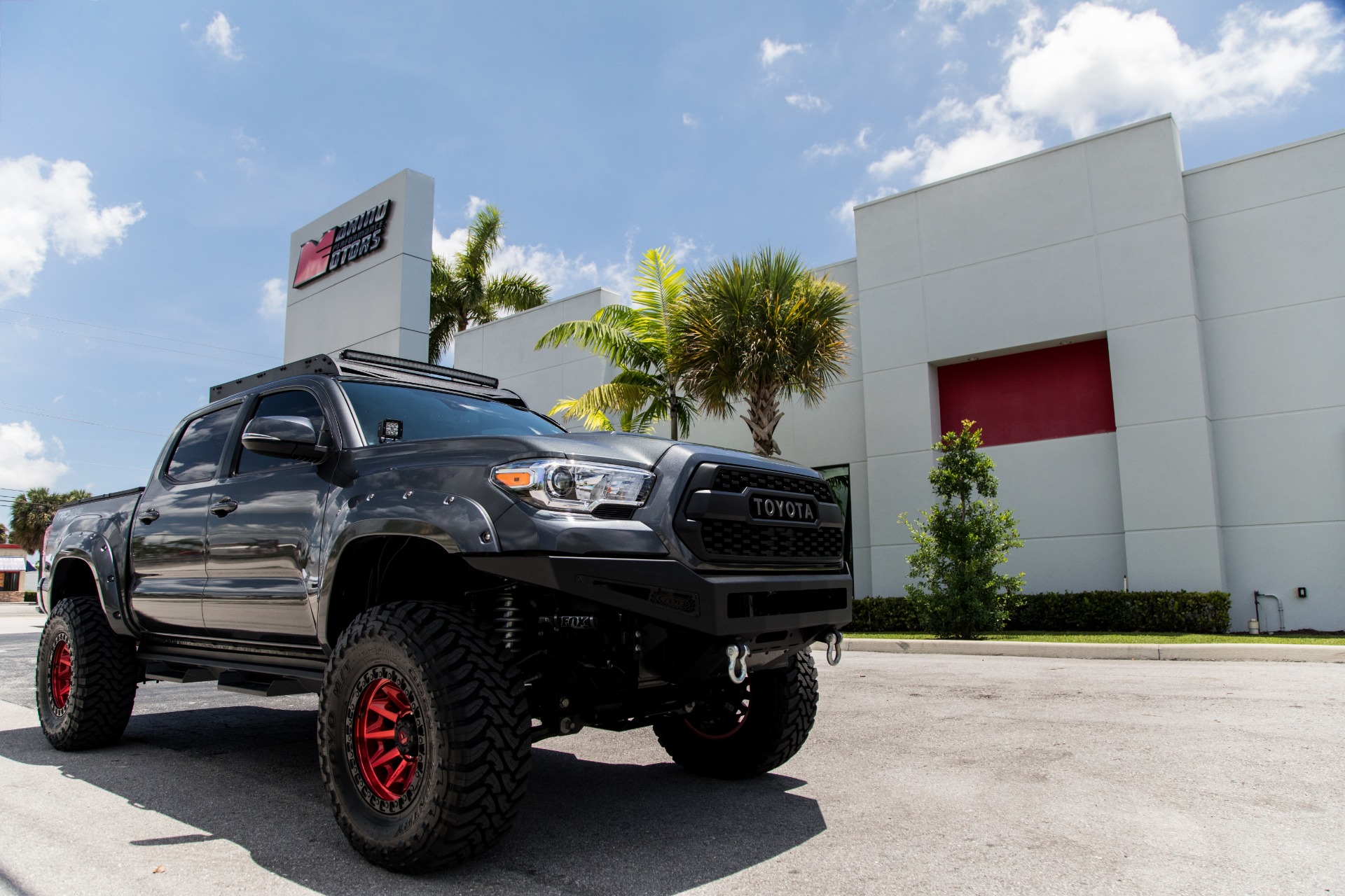 Used-2019-Toyota-Tacoma-TRD-Sport