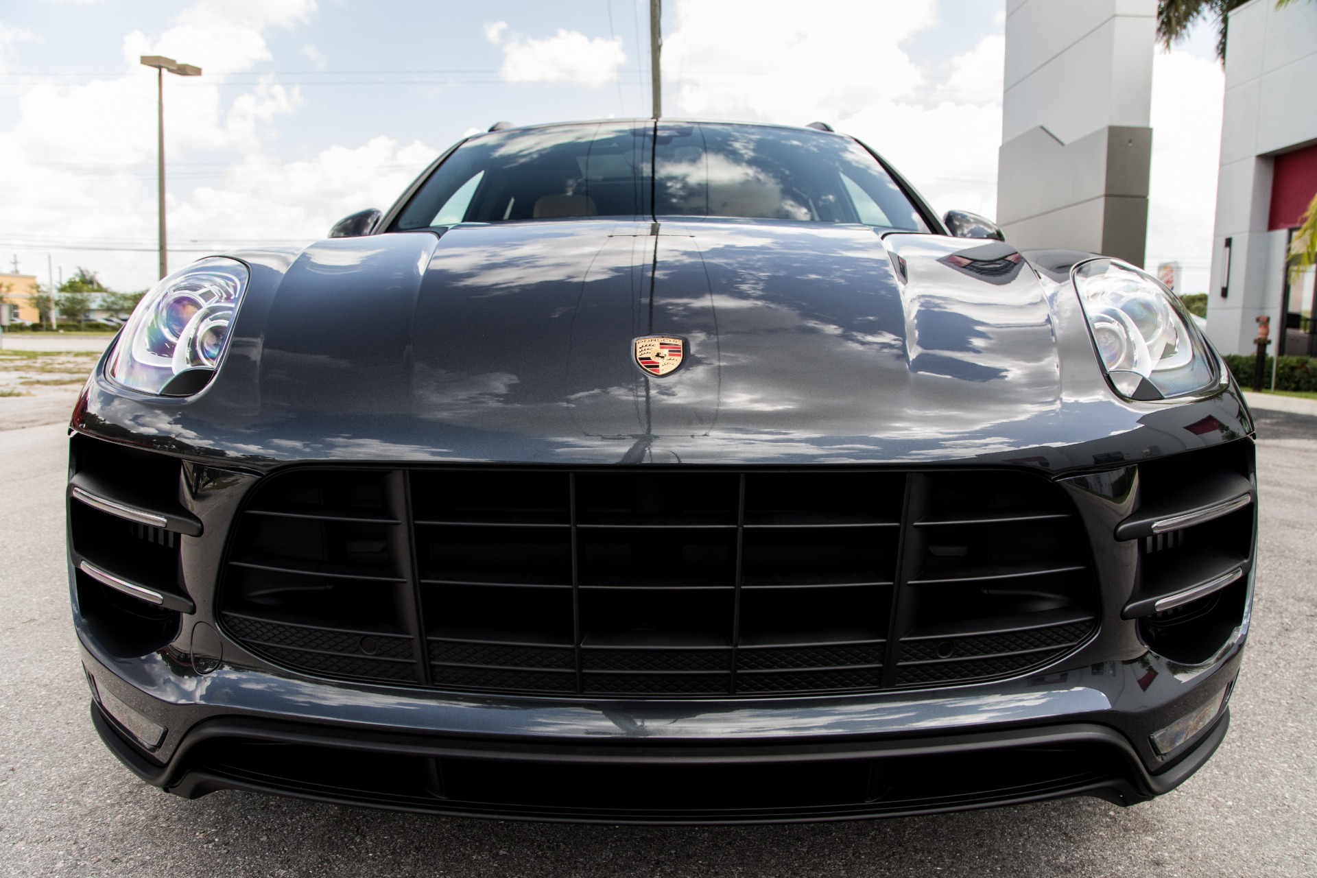 Used-2017-Porsche-Macan-Turbo