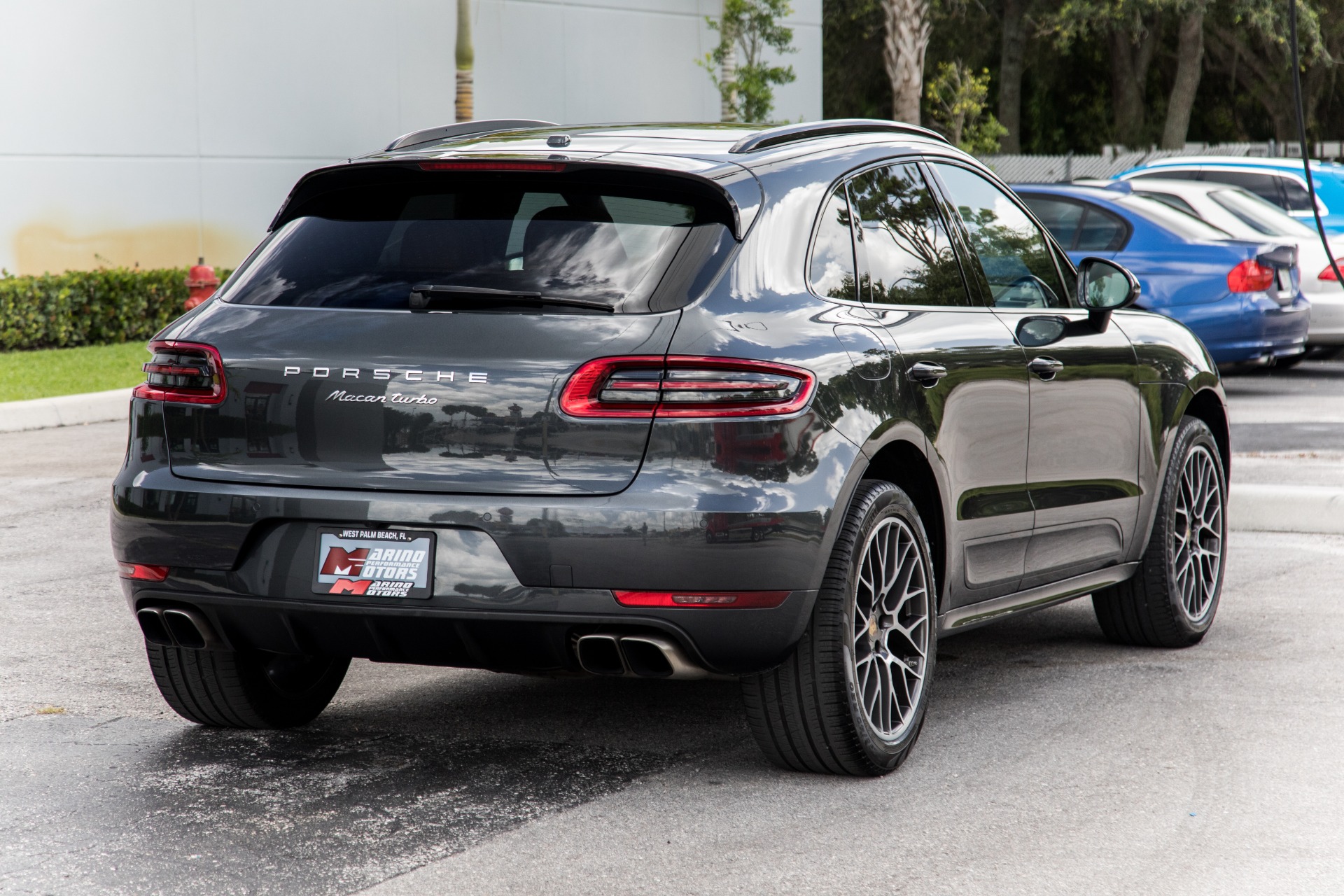 Used-2017-Porsche-Macan-Turbo