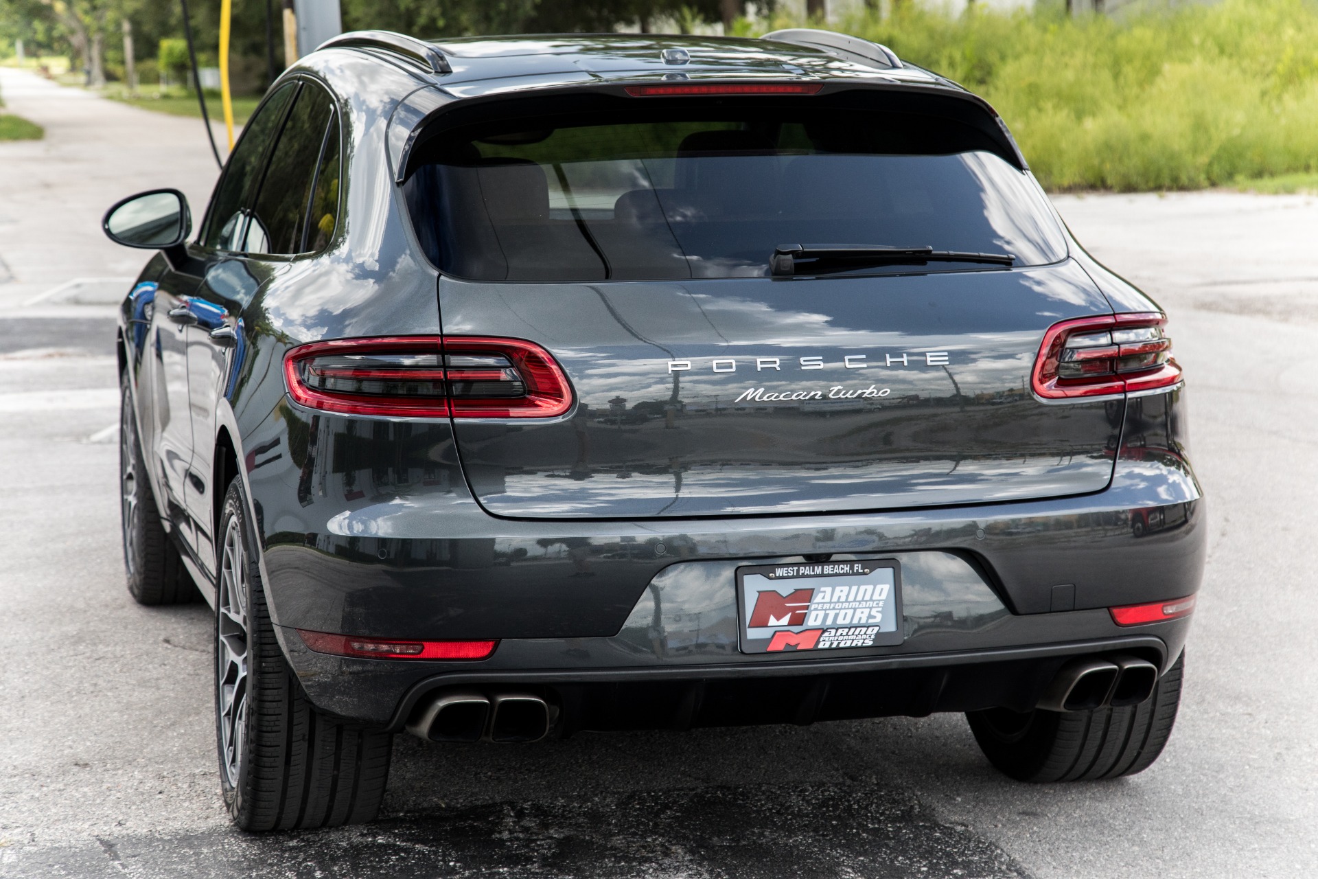 Used-2017-Porsche-Macan-Turbo