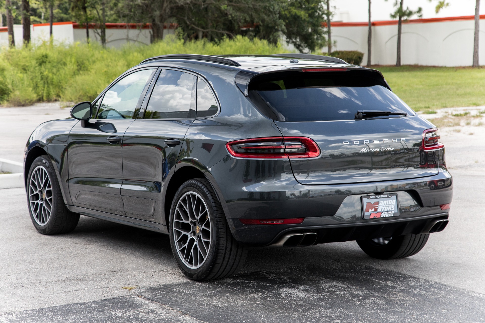 Used-2017-Porsche-Macan-Turbo