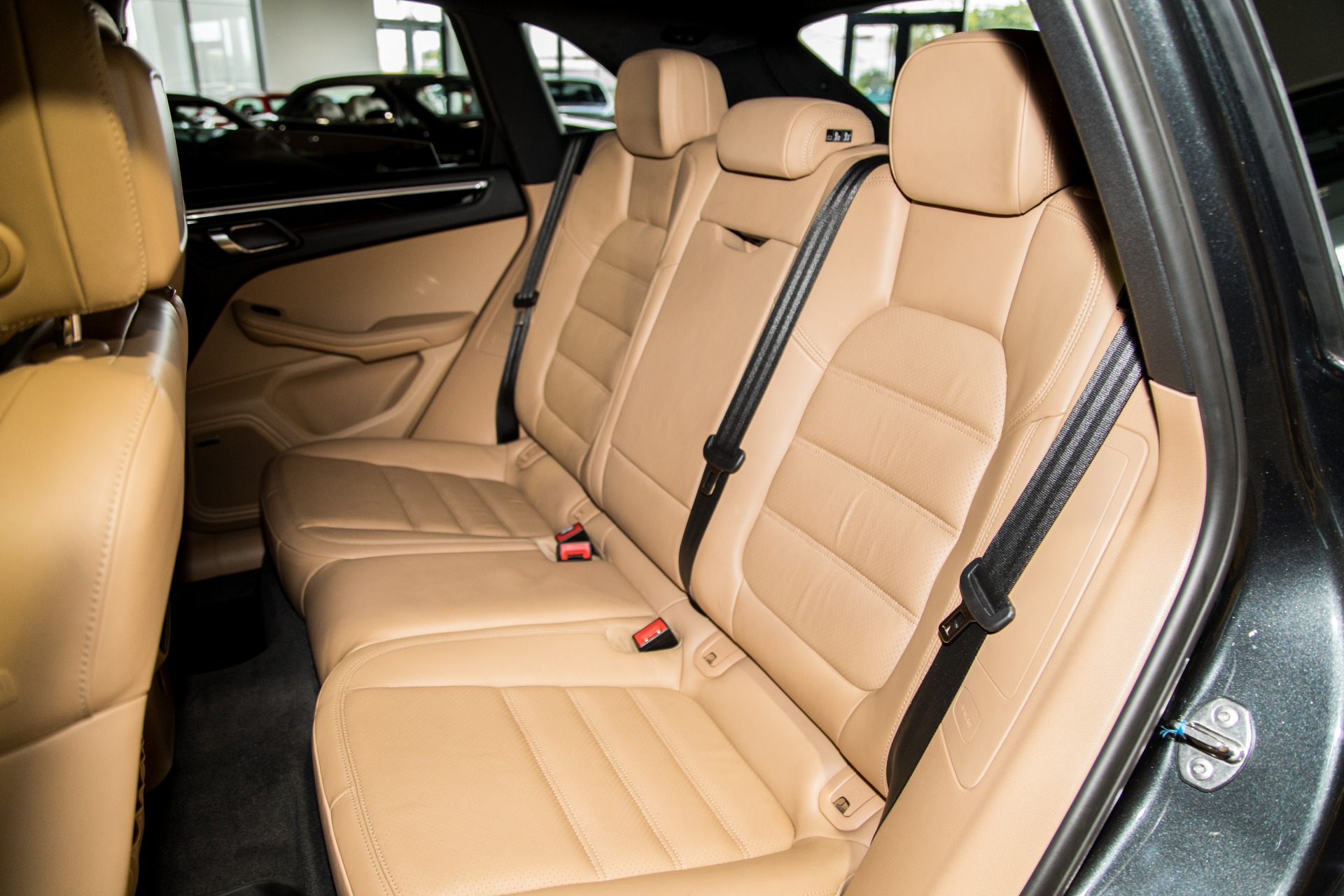 Used-2017-Porsche-Macan-Turbo