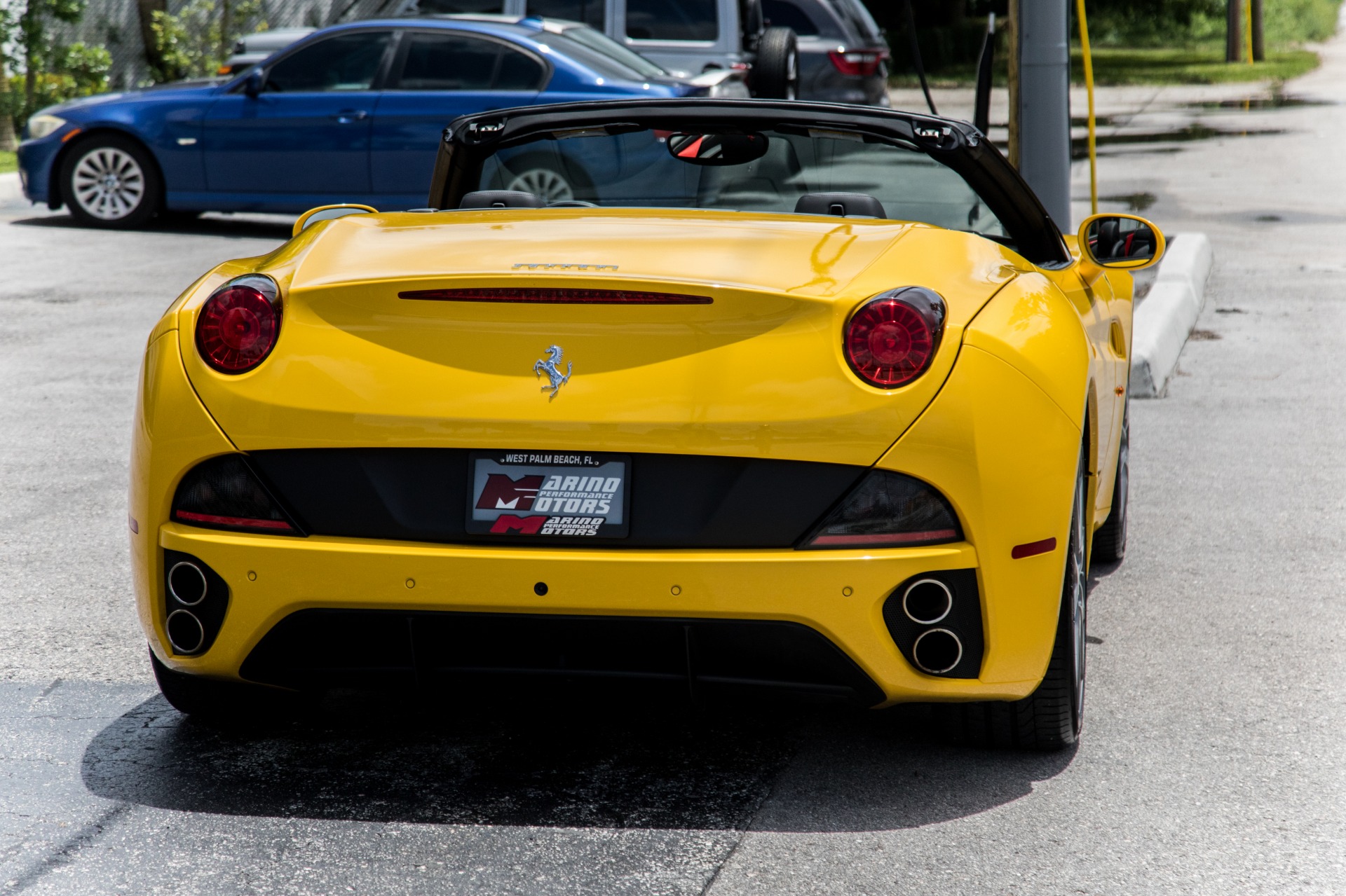 Used-2014-Ferrari-California