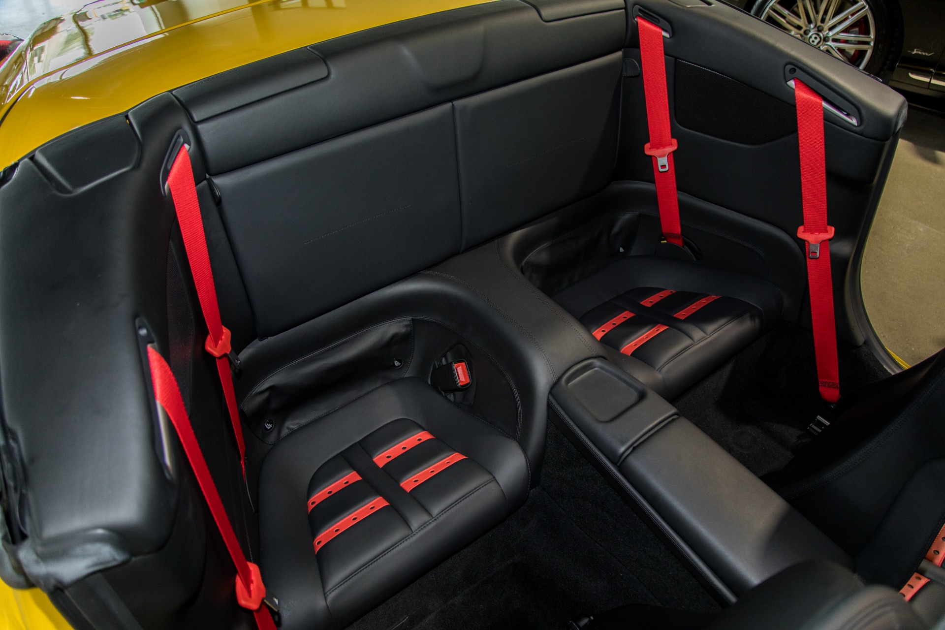 Used-2014-Ferrari-California
