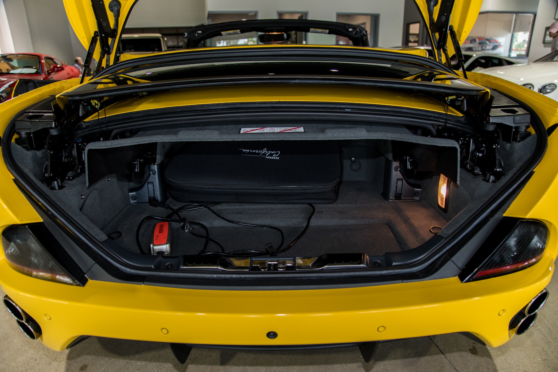Used-2014-Ferrari-California