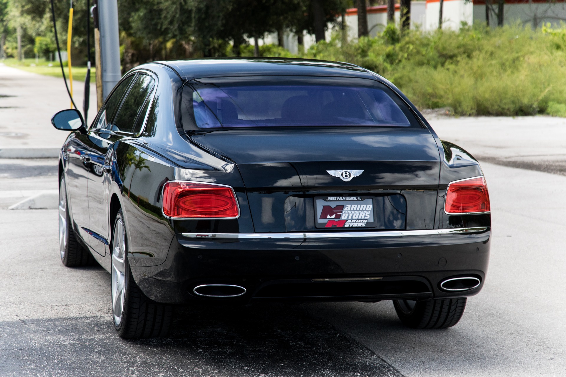 Used-2014-Bentley-Flying-Spur