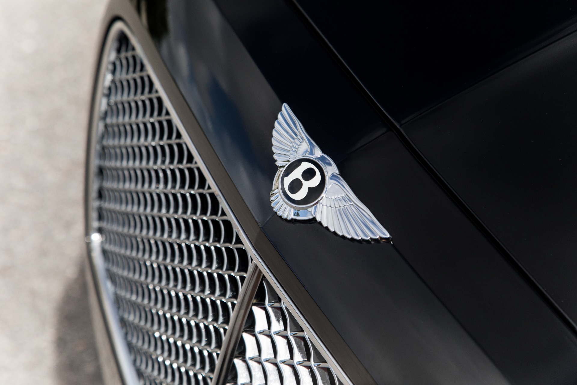 Used-2014-Bentley-Flying-Spur