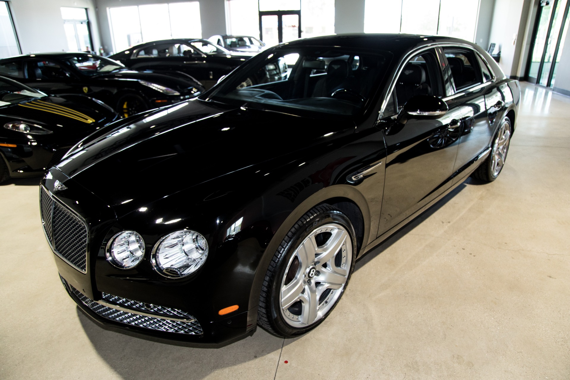 Used-2014-Bentley-Flying-Spur