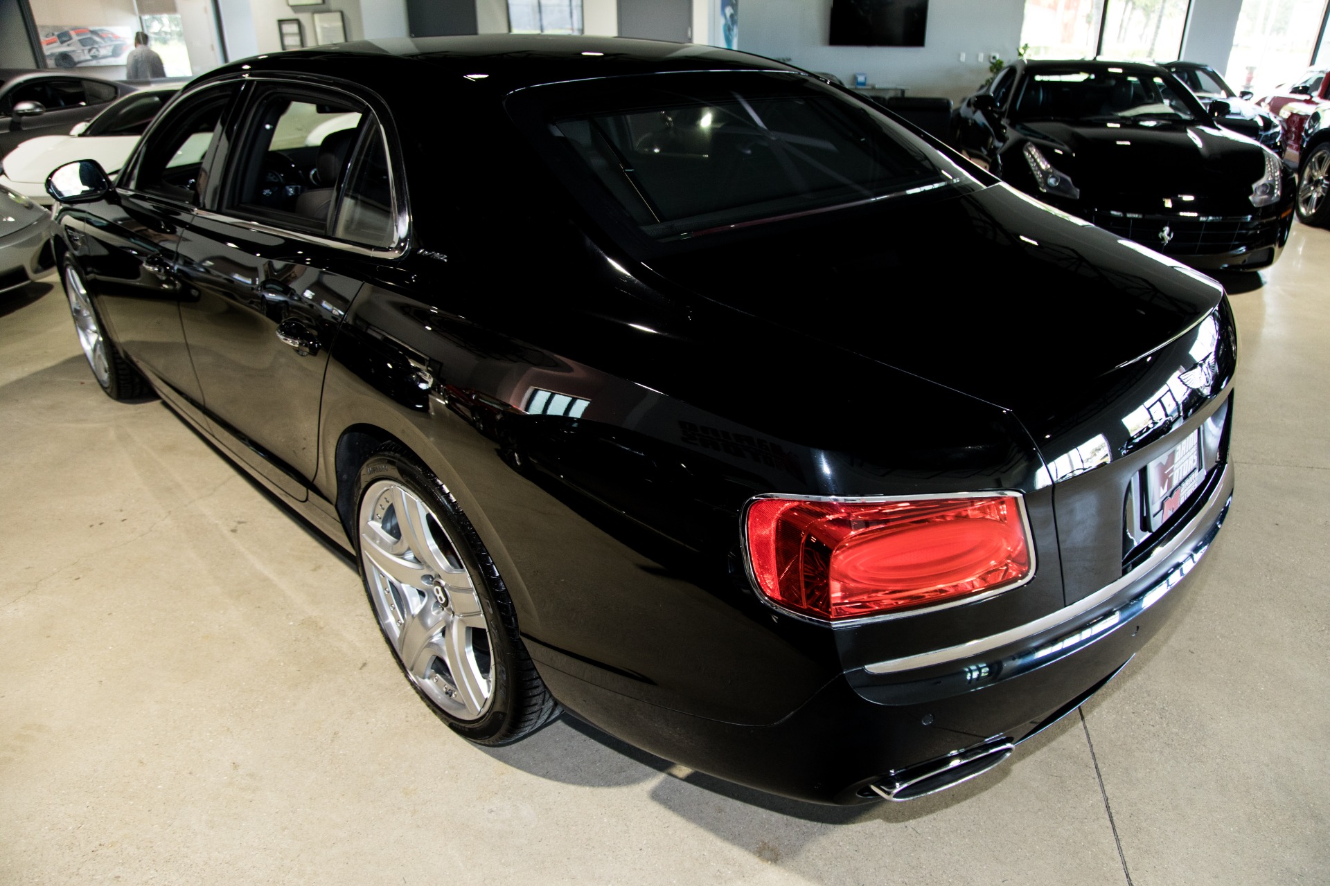 Used-2014-Bentley-Flying-Spur