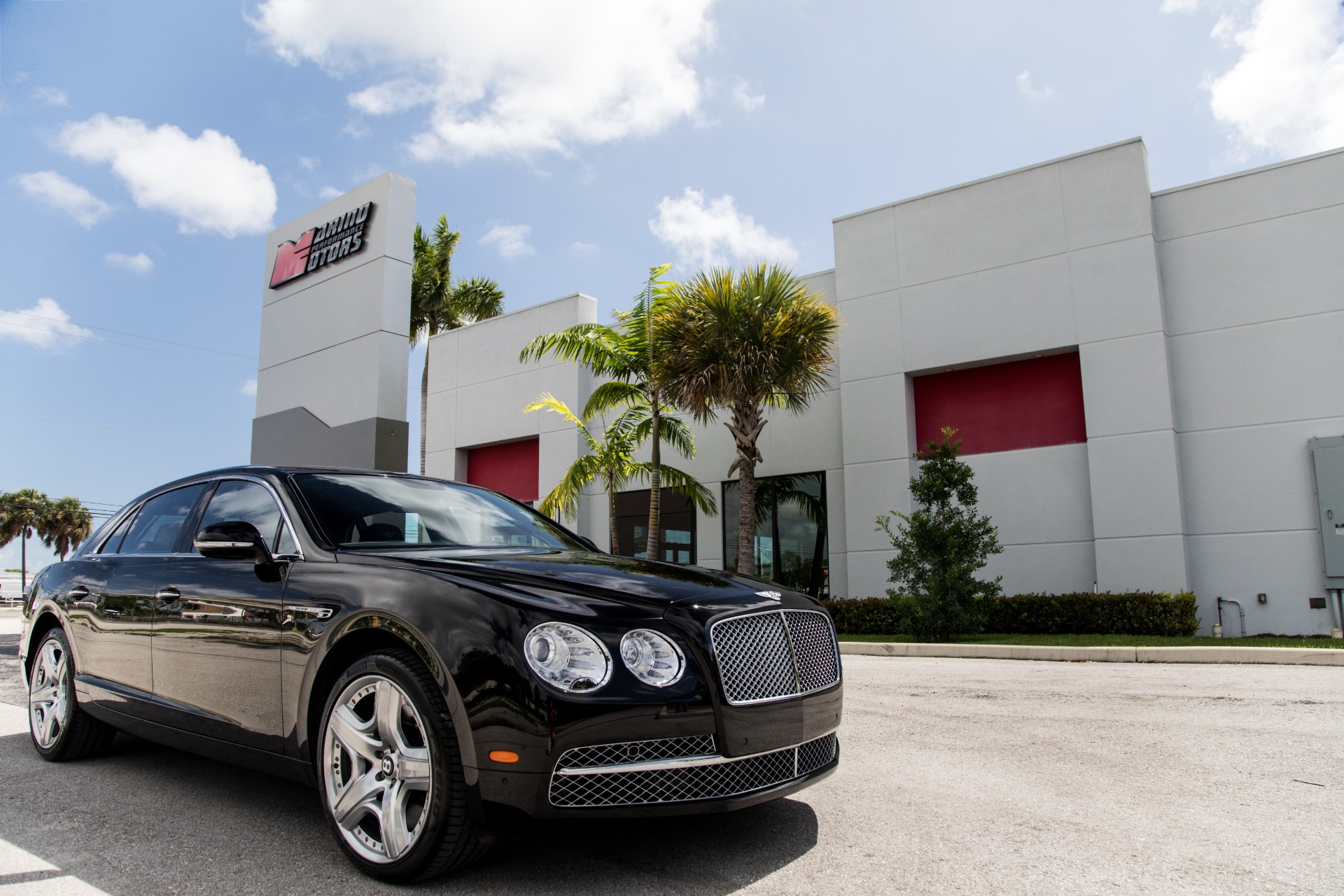Used-2014-Bentley-Flying-Spur