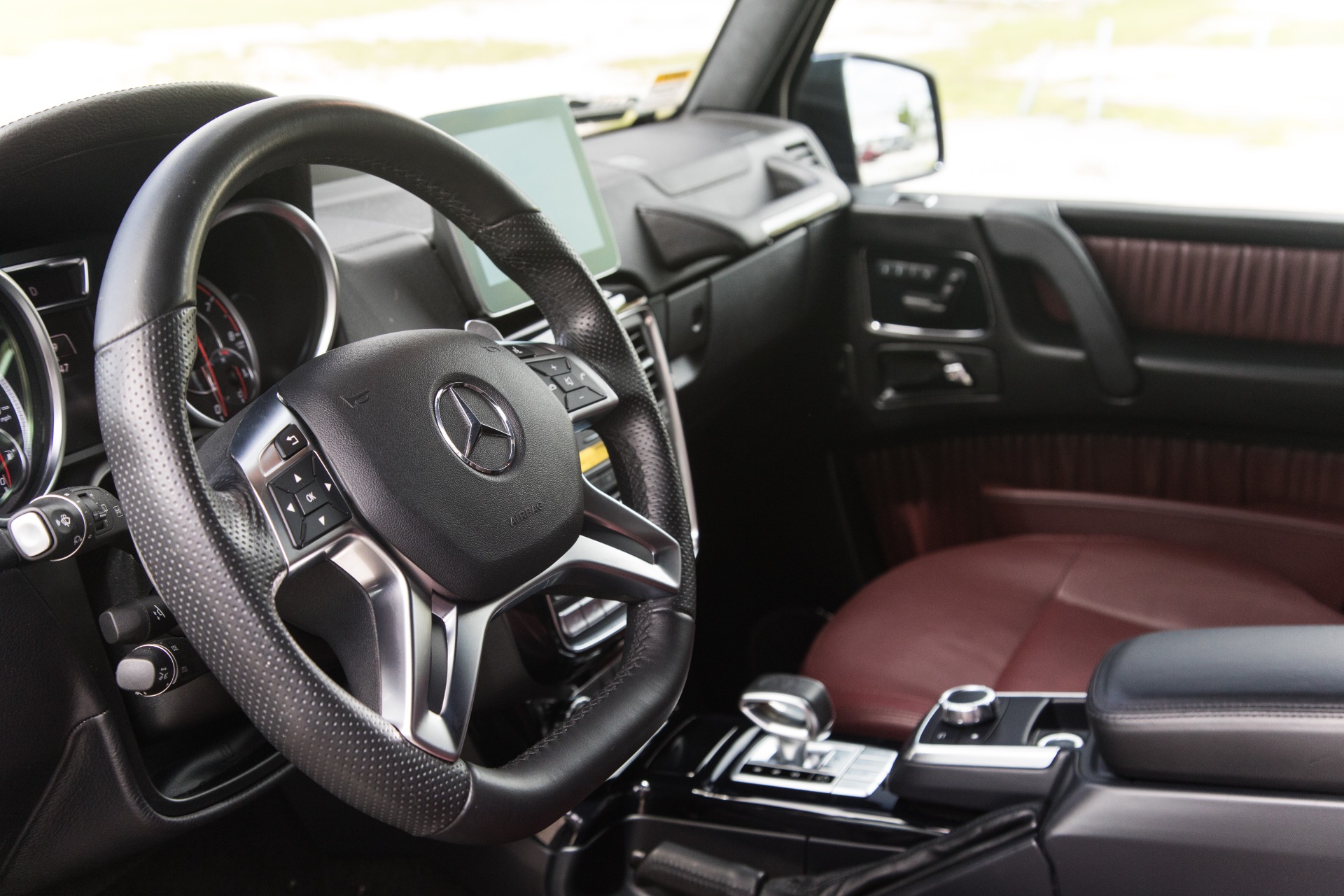 Used-2017-Mercedes-Benz-G-Class-AMG-G-63