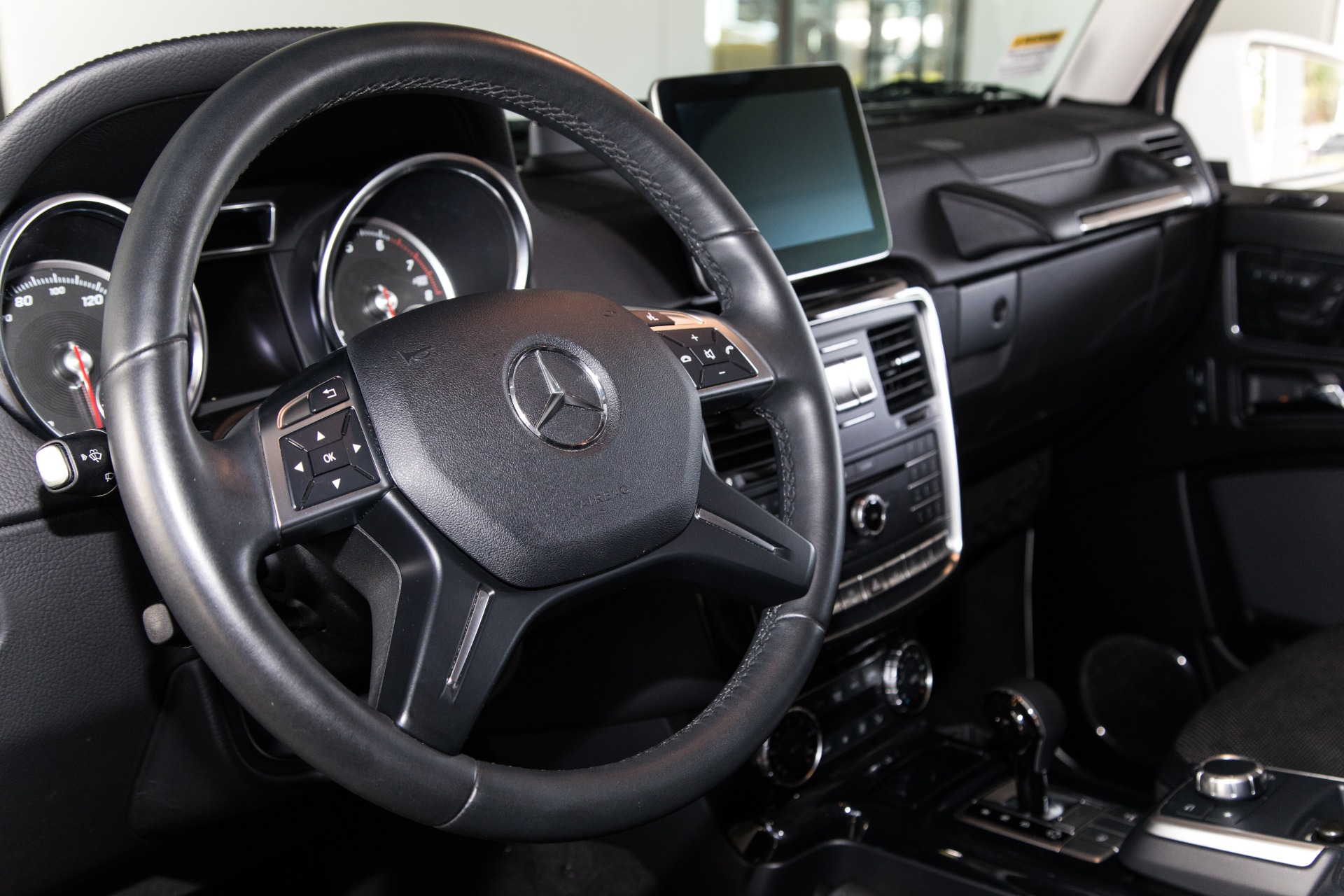 Used-2018-Mercedes-Benz-G-Class-G-550