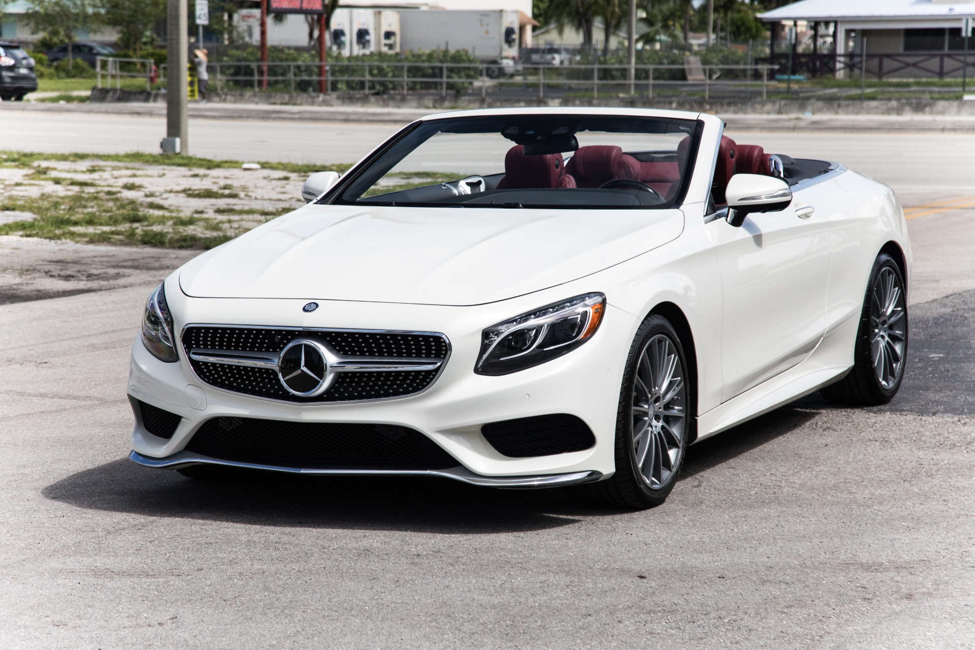 Used-2017-Mercedes-Benz-S-Class-S-550