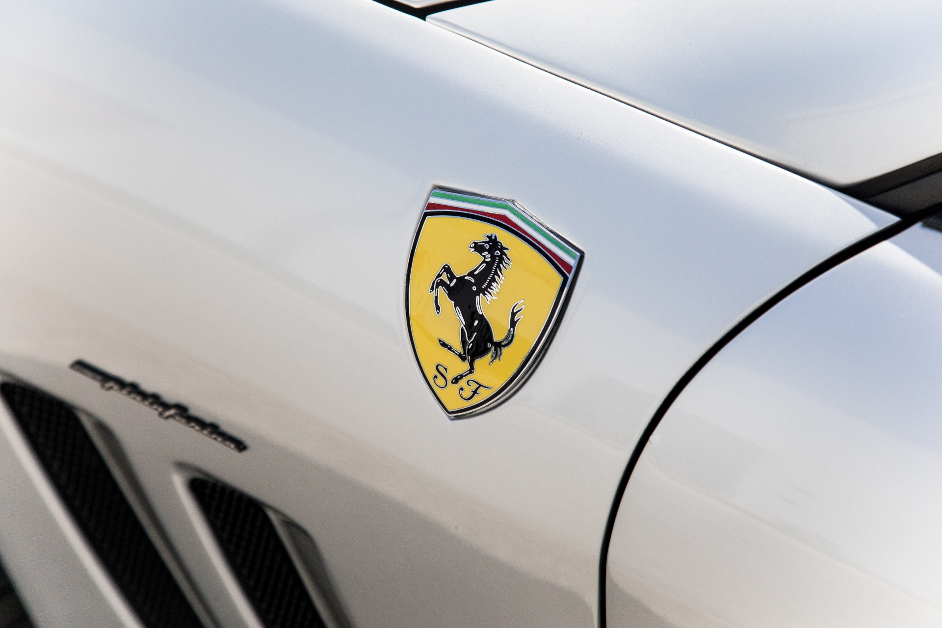 Used-2003-Ferrari-575M-Maranello