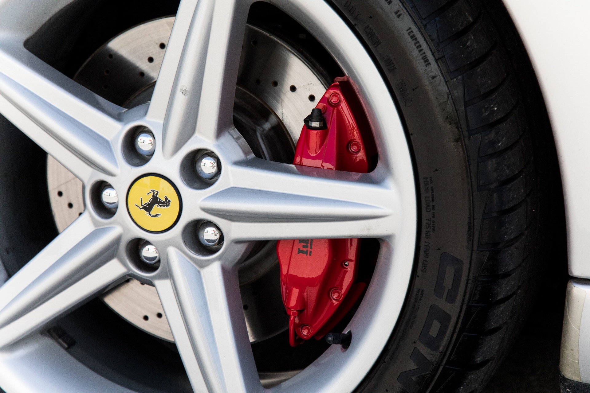 Used-2003-Ferrari-575M-Maranello