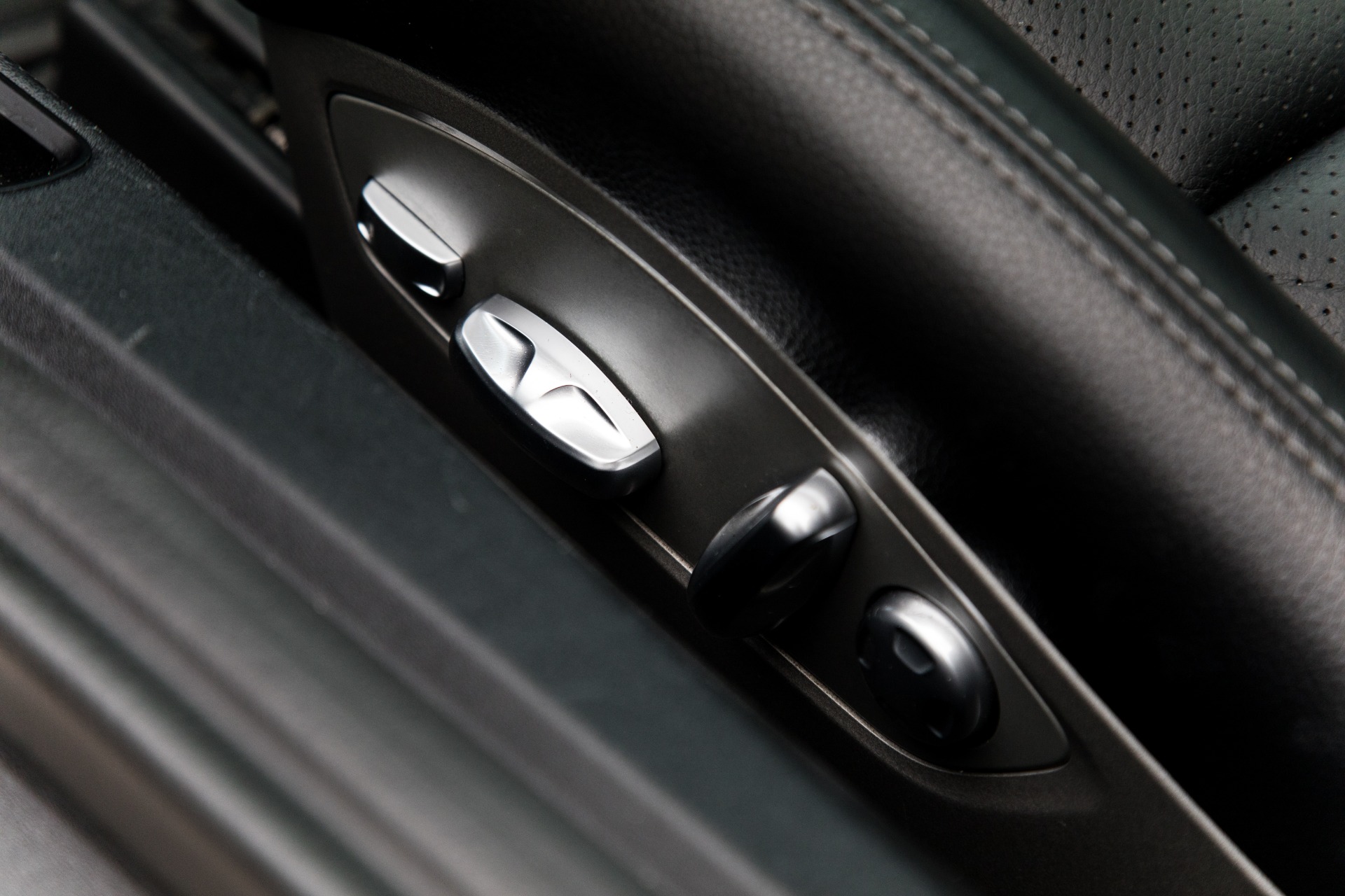 Used-2017-Porsche-911-Carrera