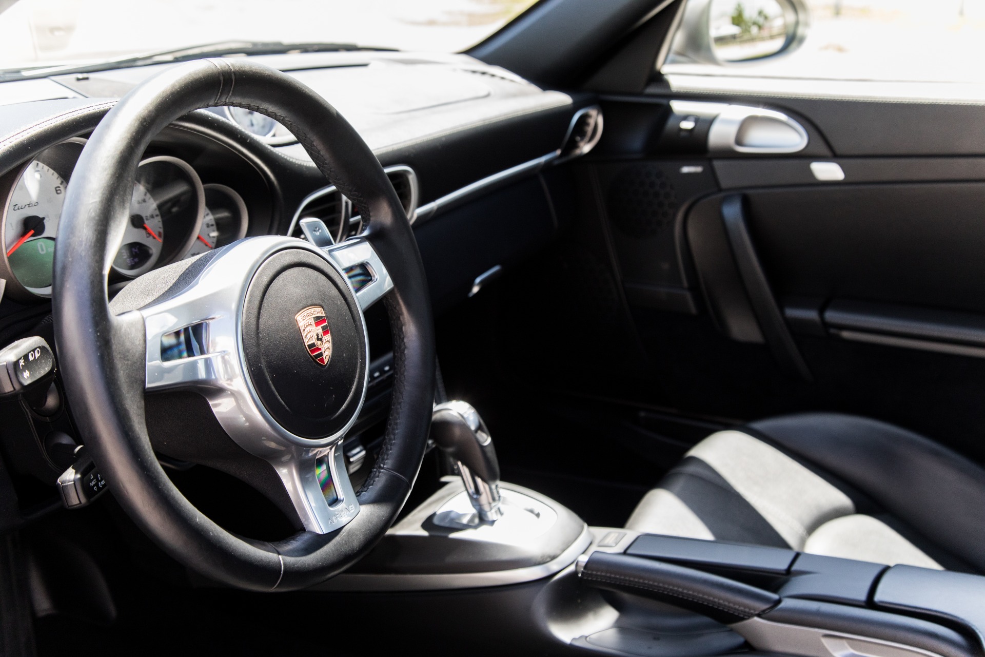 Used-2013-Porsche-911-Turbo