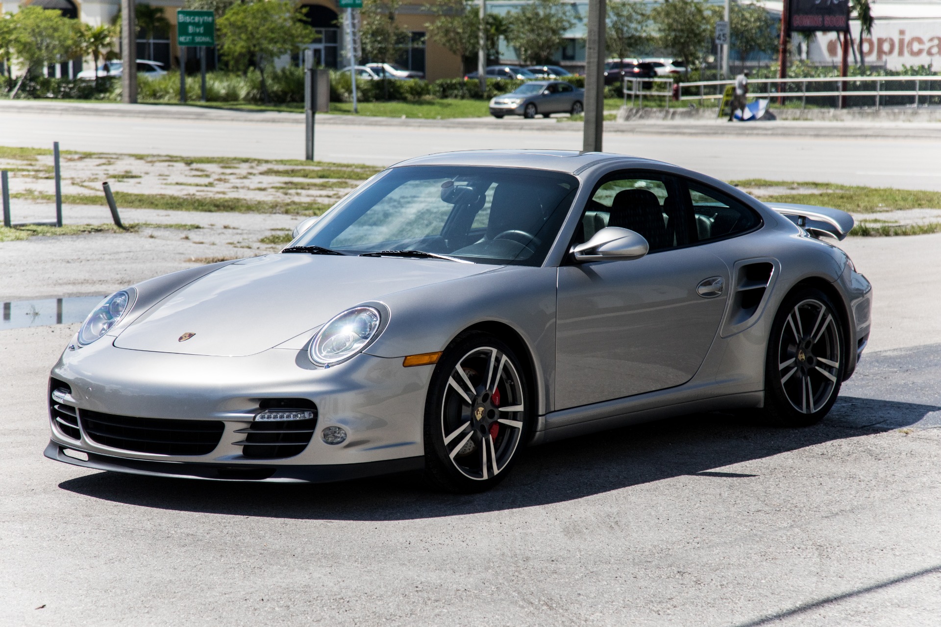 Used-2013-Porsche-911-Turbo
