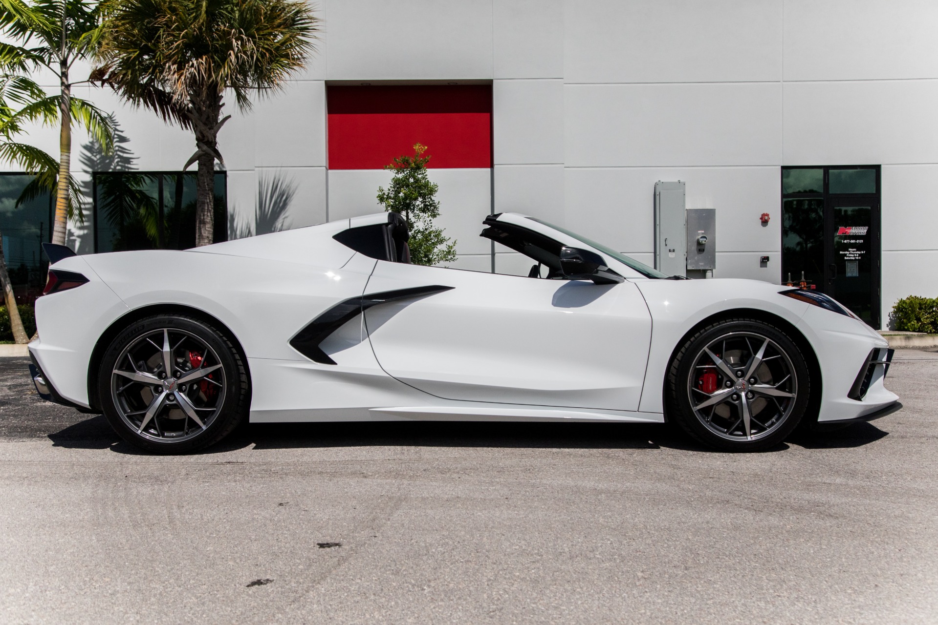 Used-2020-Chevrolet-Corvette-Stingray