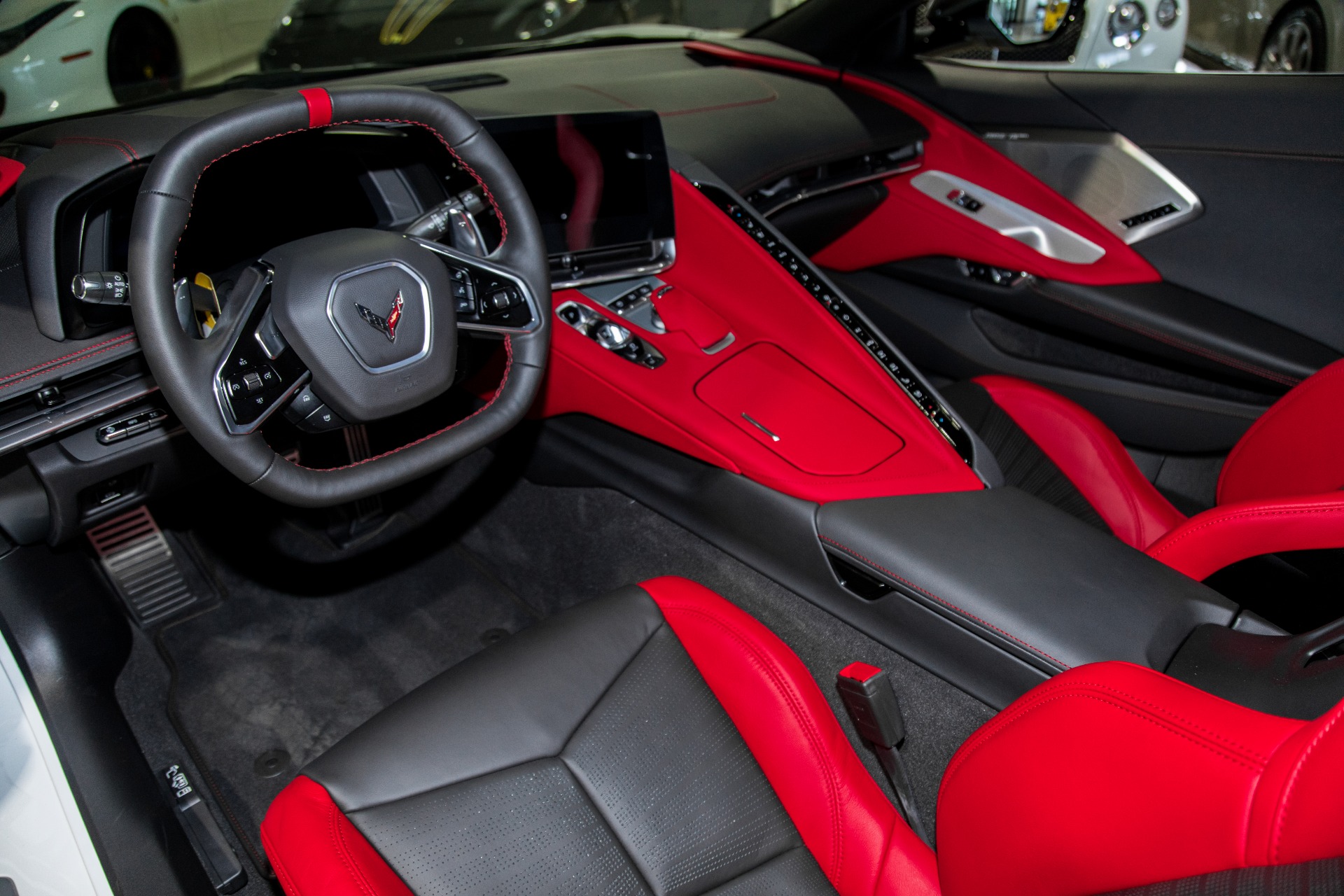 Used-2020-Chevrolet-Corvette-Stingray