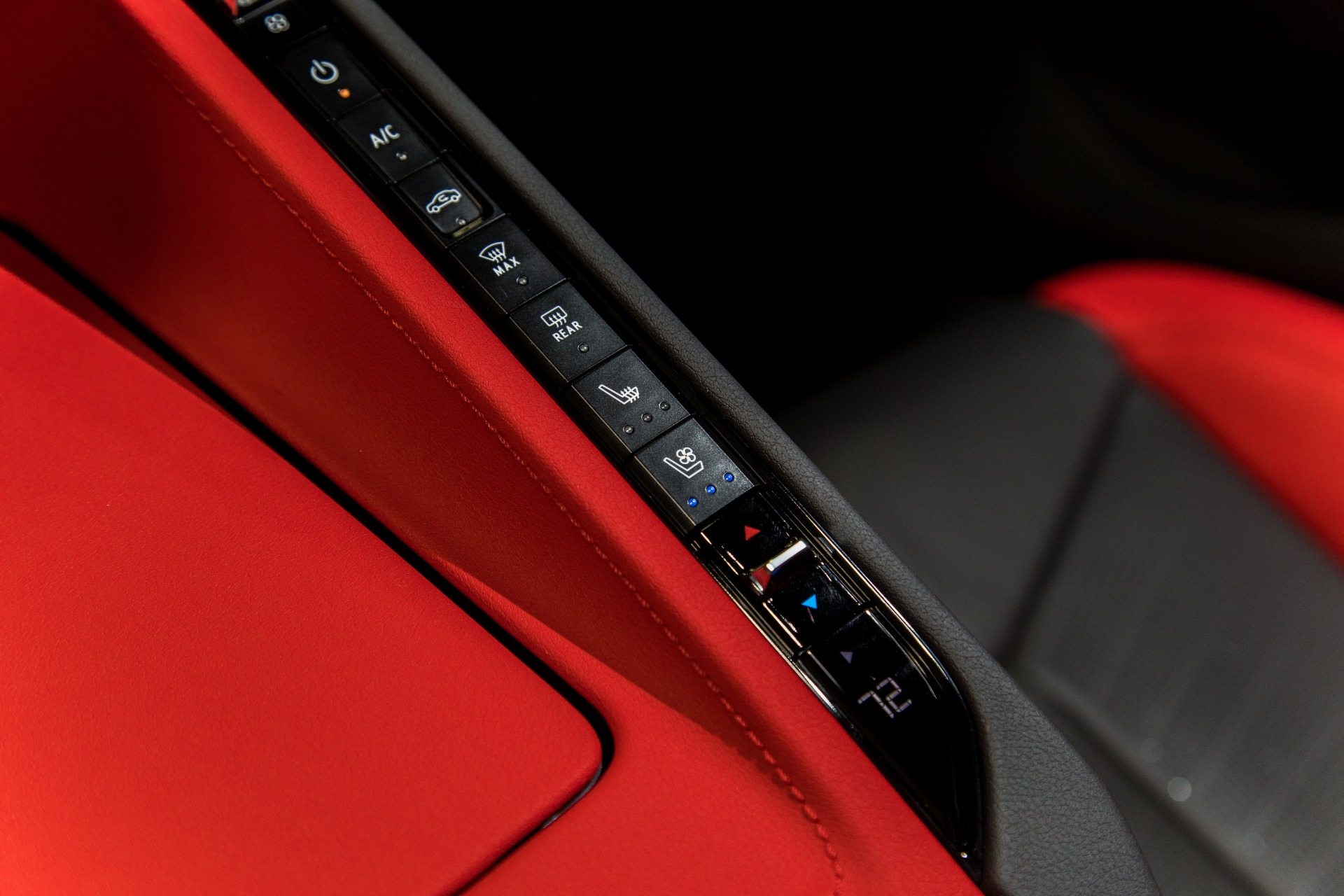 Used-2020-Chevrolet-Corvette-Stingray