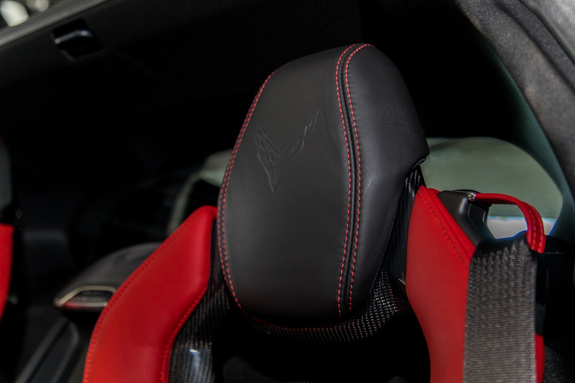 Used-2020-Chevrolet-Corvette-Stingray
