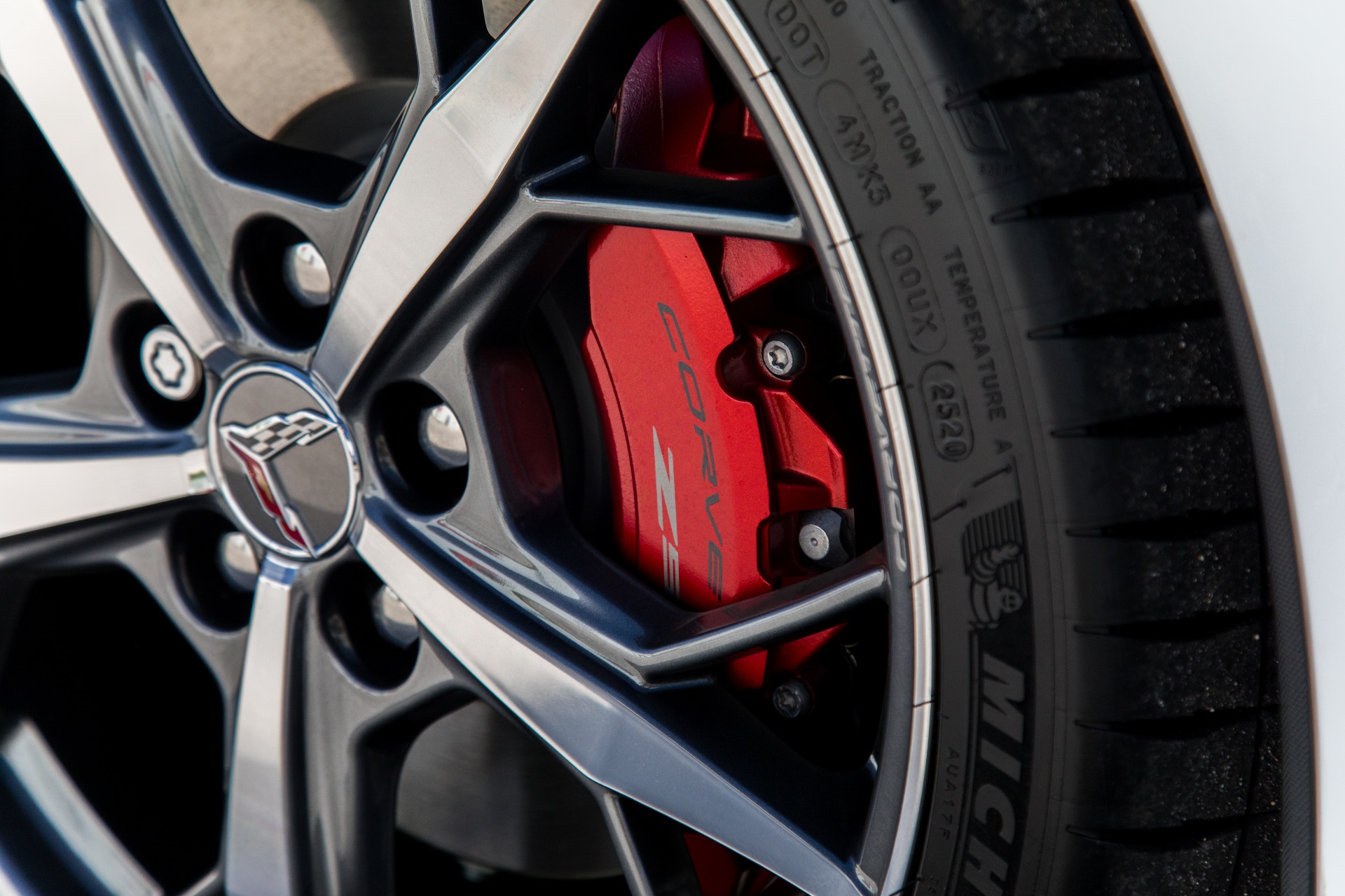 Used-2020-Chevrolet-Corvette-Stingray