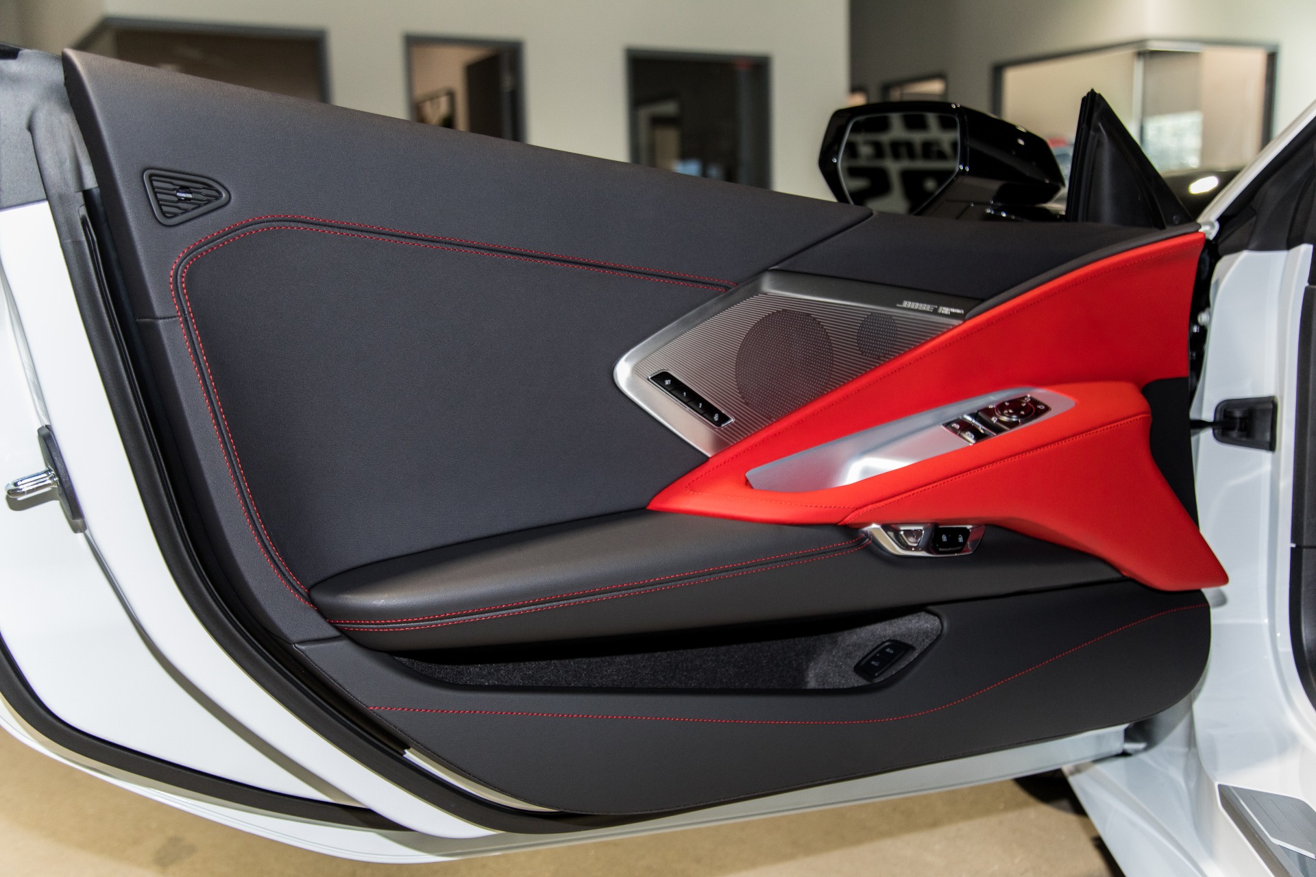 Used-2020-Chevrolet-Corvette-Stingray